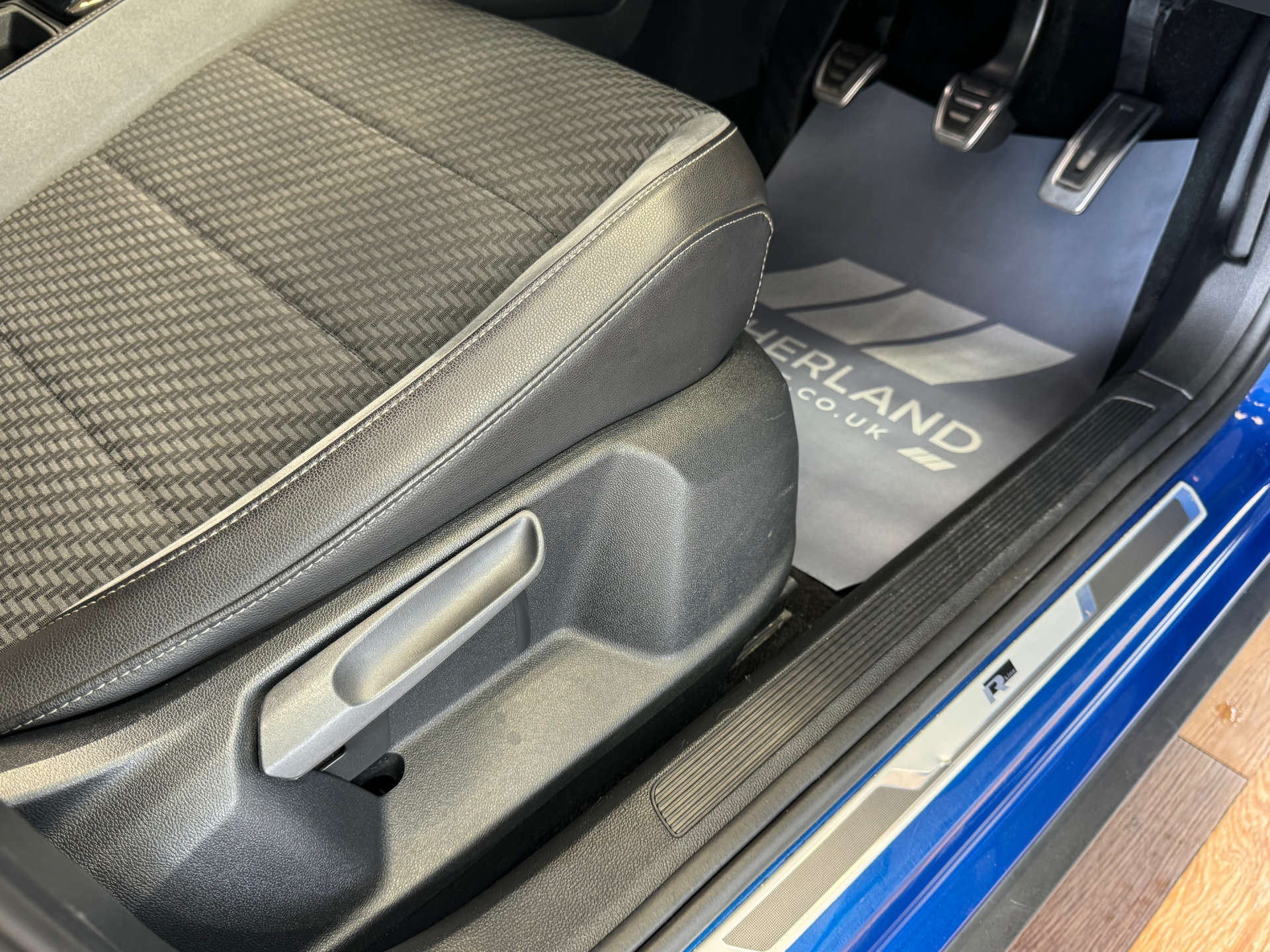 VOLKSWAGEN T-ROC 1.5 T-Roc R-Line TSi Evo 5dr #36