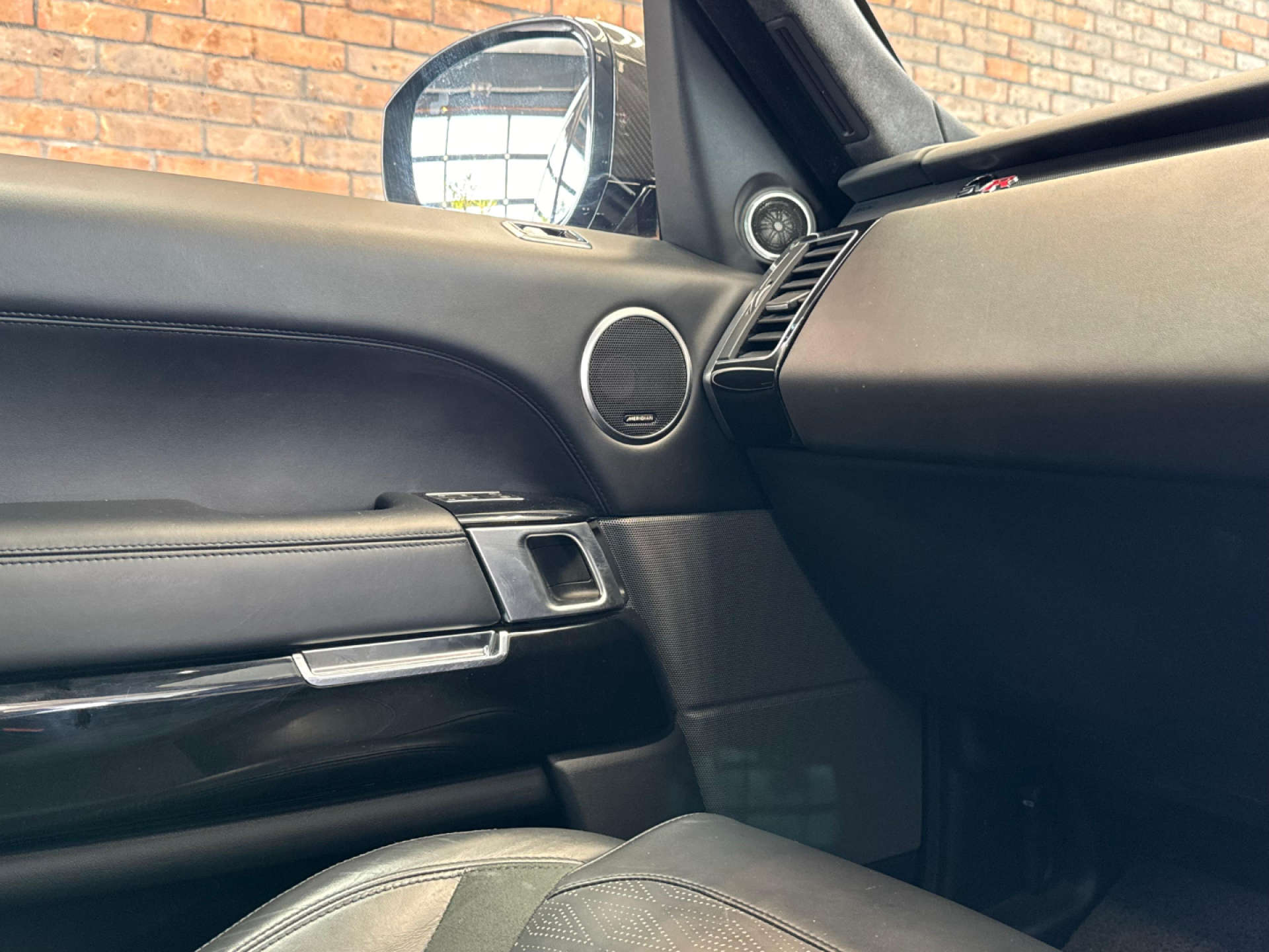 LAND ROVER RANGE ROVER SPORT 5.0 Range Rover Sport SVR S/C Auto 4WD 5dr #68