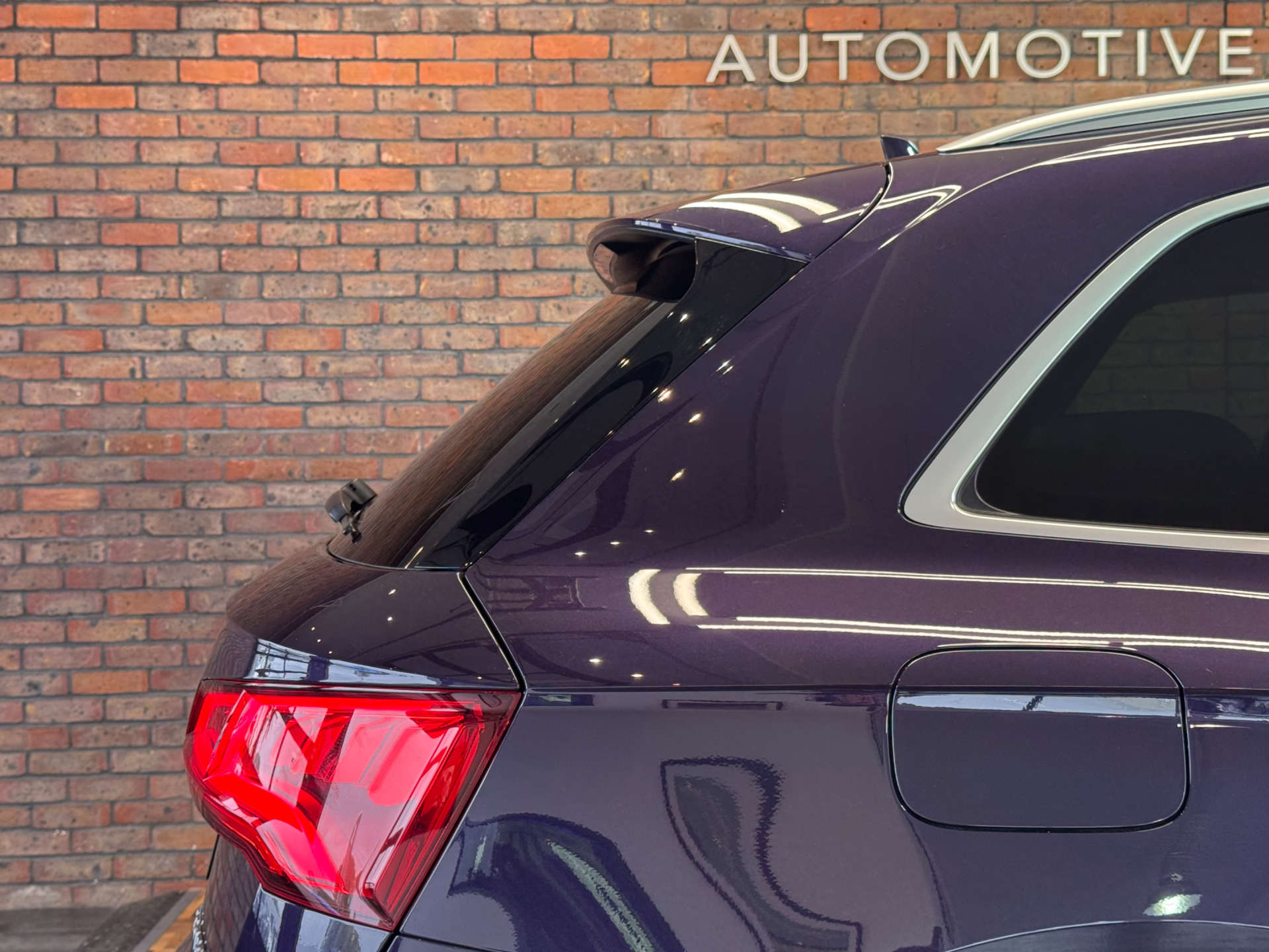 AUDI Q5 2.0 Q5 PHEV S Line Competition 55 TFSI E Quattro Semi-Auto 4WD 5dr #18