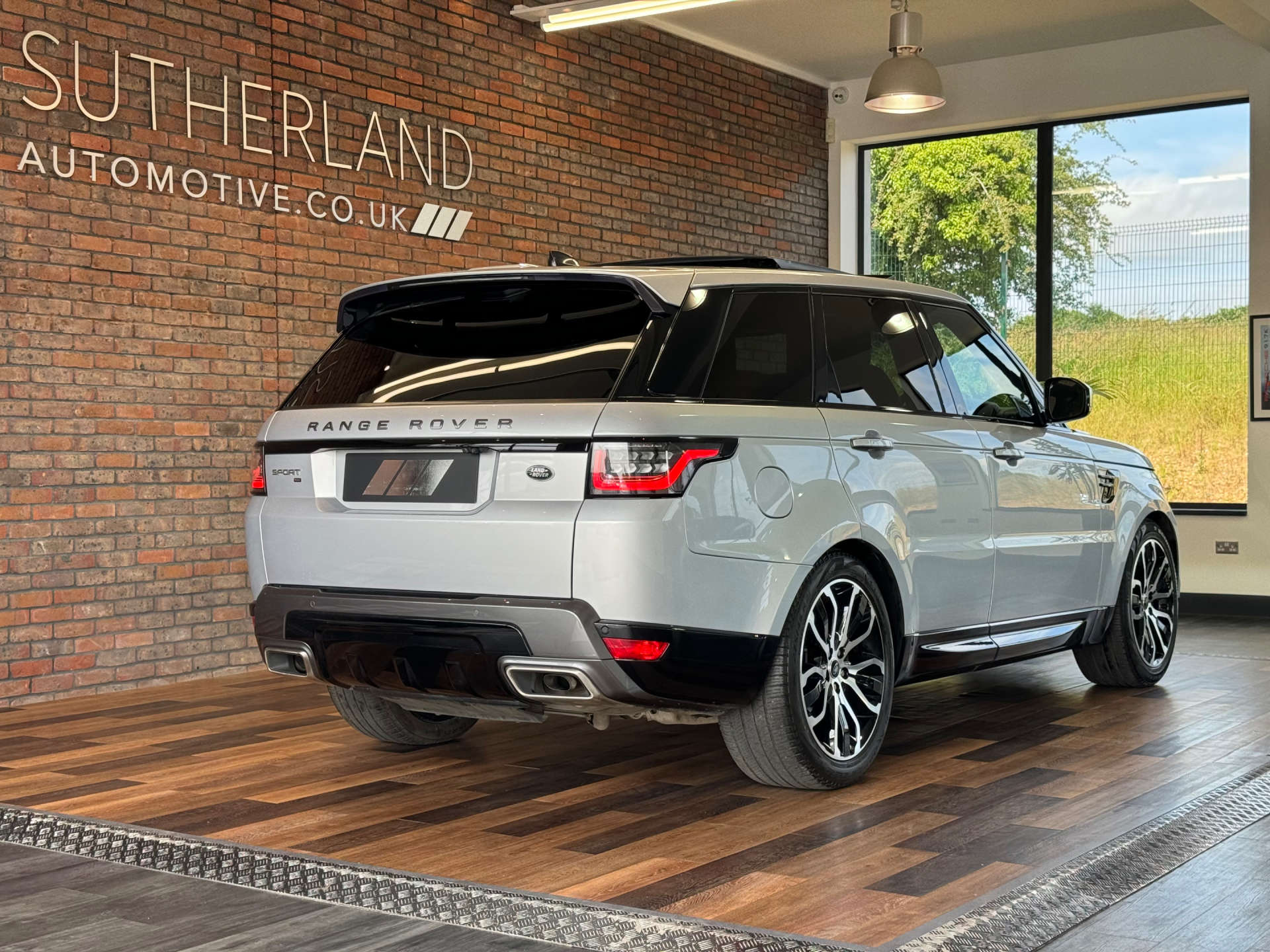 LAND ROVER RANGE ROVER SPORT 3.0 Range Rover Sport HSE Silver D MHEV Auto 4WD 5dr #6