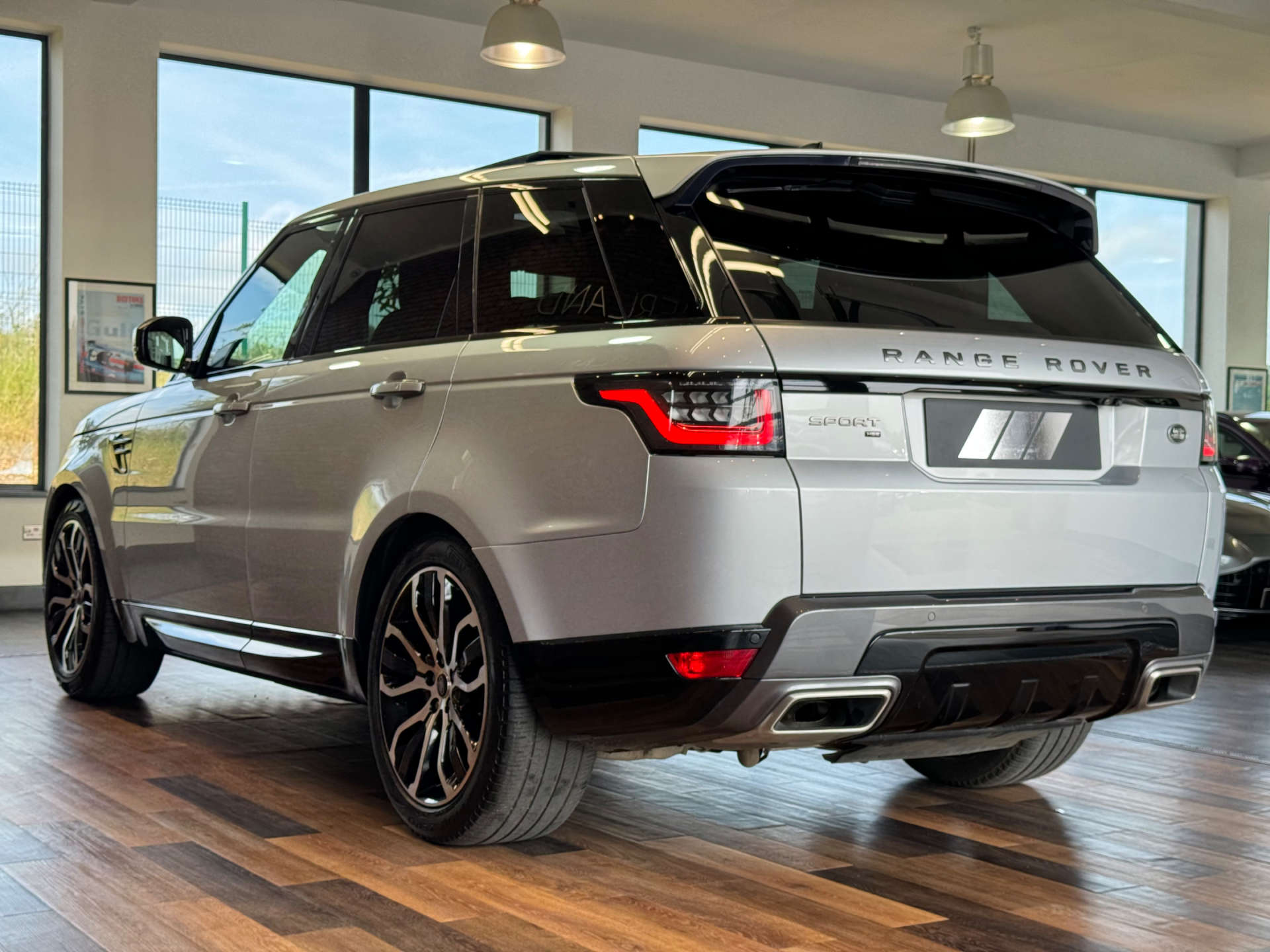 LAND ROVER RANGE ROVER SPORT 3.0 Range Rover Sport HSE Silver D MHEV Auto 4WD 5dr #9