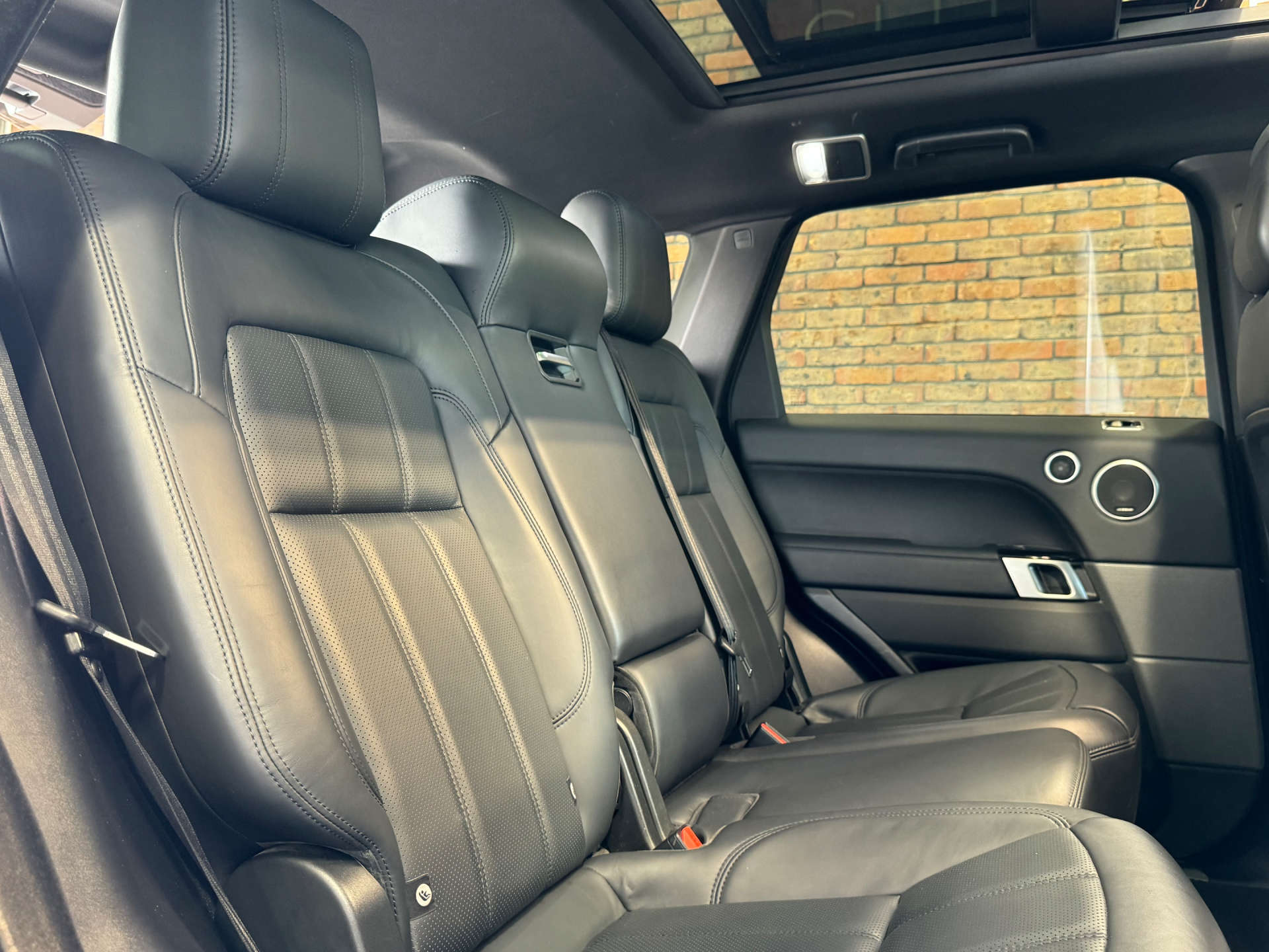 LAND ROVER RANGE ROVER SPORT 3.0 Range Rover Sport HSE Silver D MHEV Auto 4WD 5dr #21
