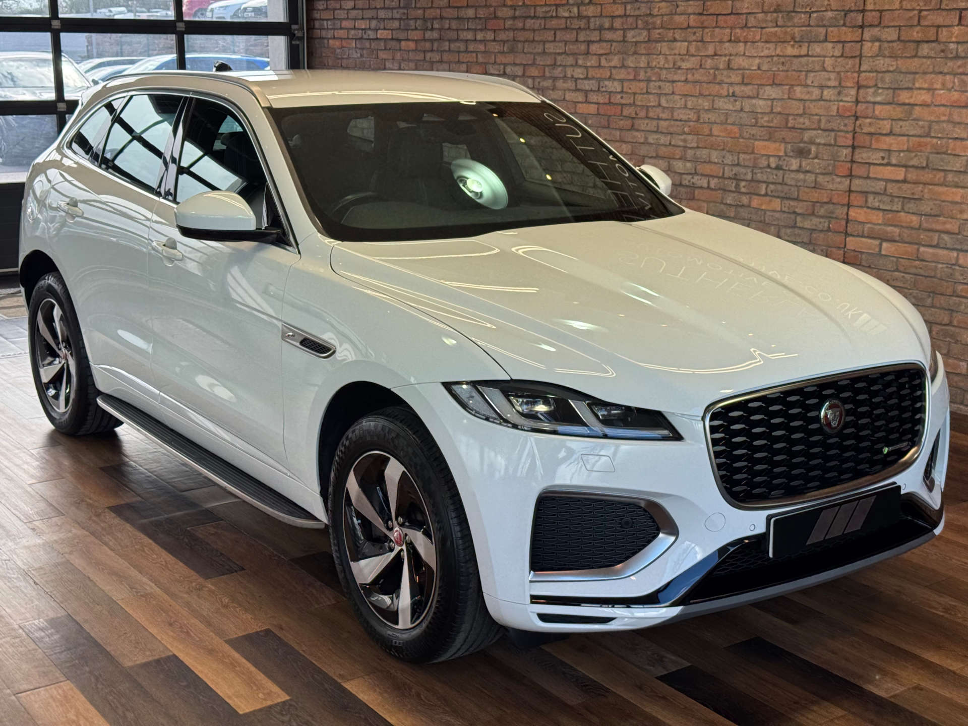 2023 Jaguar F-Pace thumbnail 5