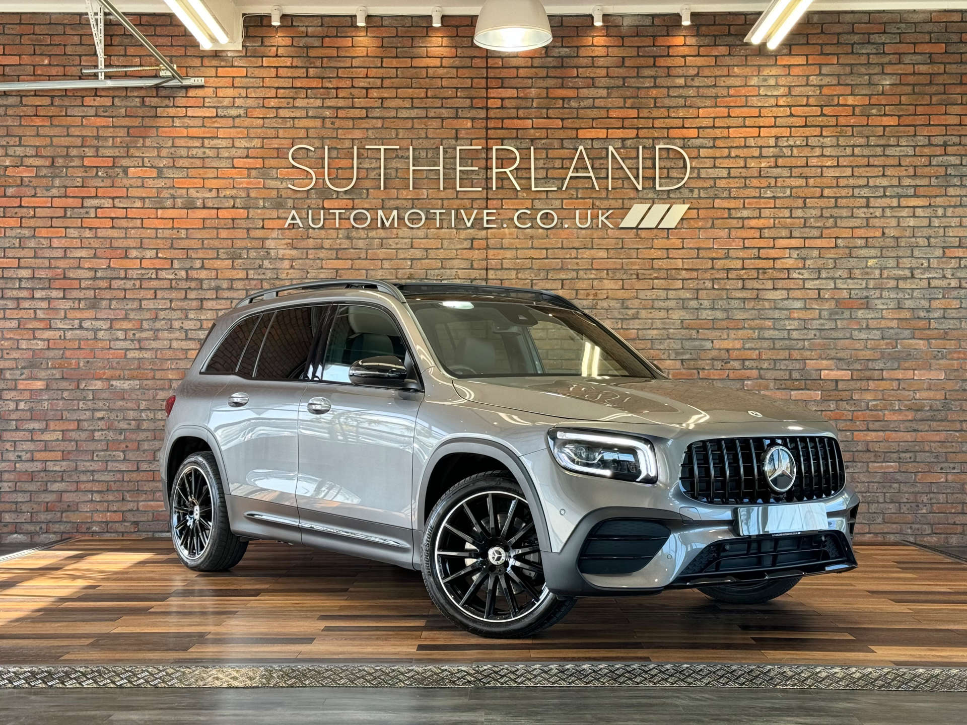 MERCEDES-BENZ GLB 2.0 GLB 220 AMG Line Premium+ Night Edition D 4MA 4WD 5dr #0