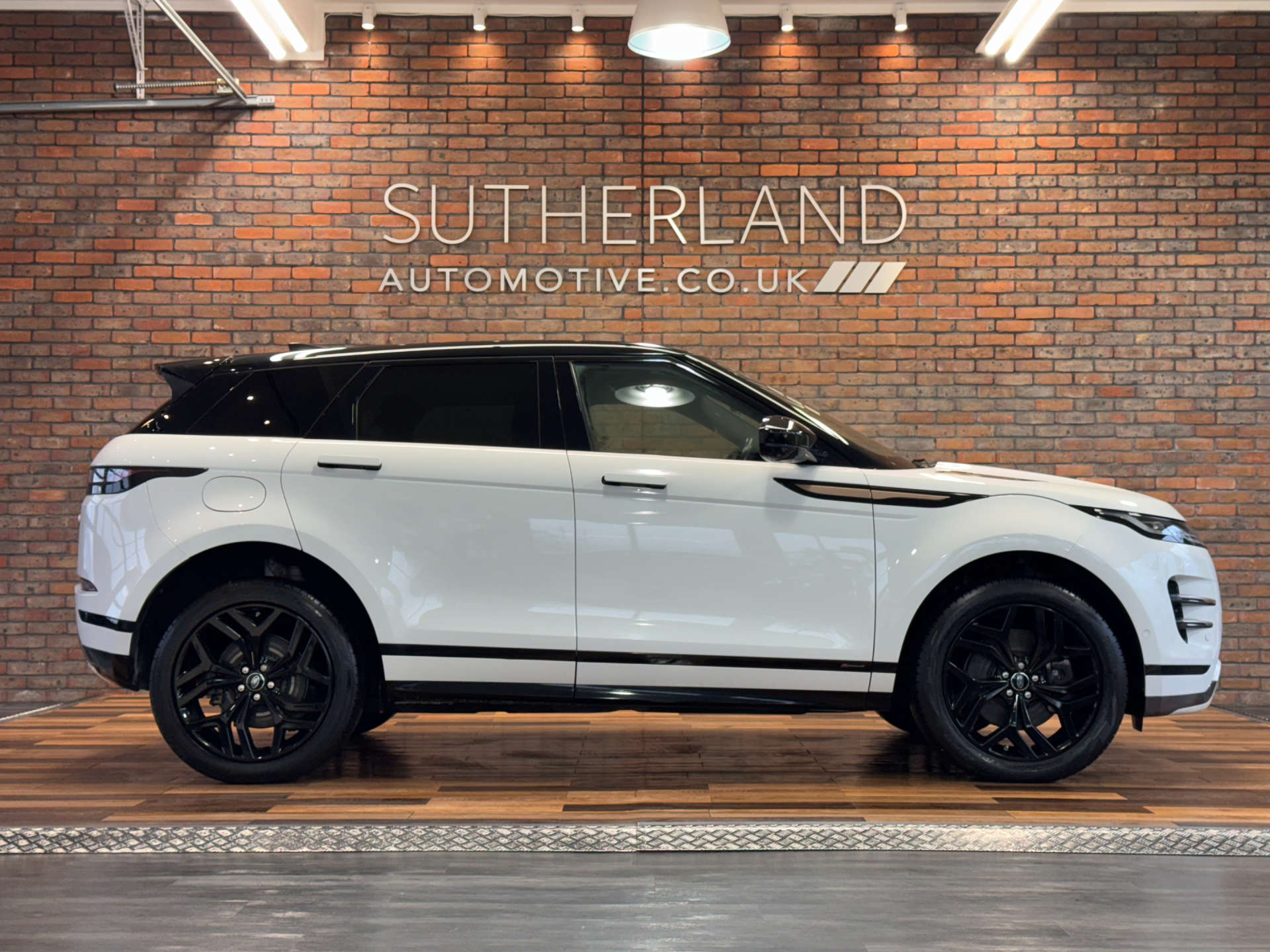 LAND ROVER RANGE ROVER EVOQUE 1.5 Range Rover Evoque R-Dynamic SE P300e Auto 4WD 5dr #2