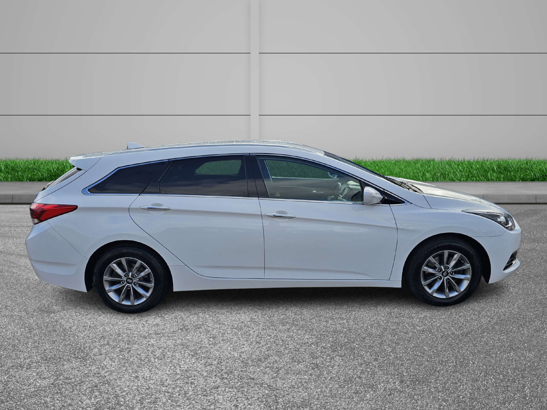 HYUNDAI I40 1.7 i40 SE Nav CRDi Blue Drive 5dr #1