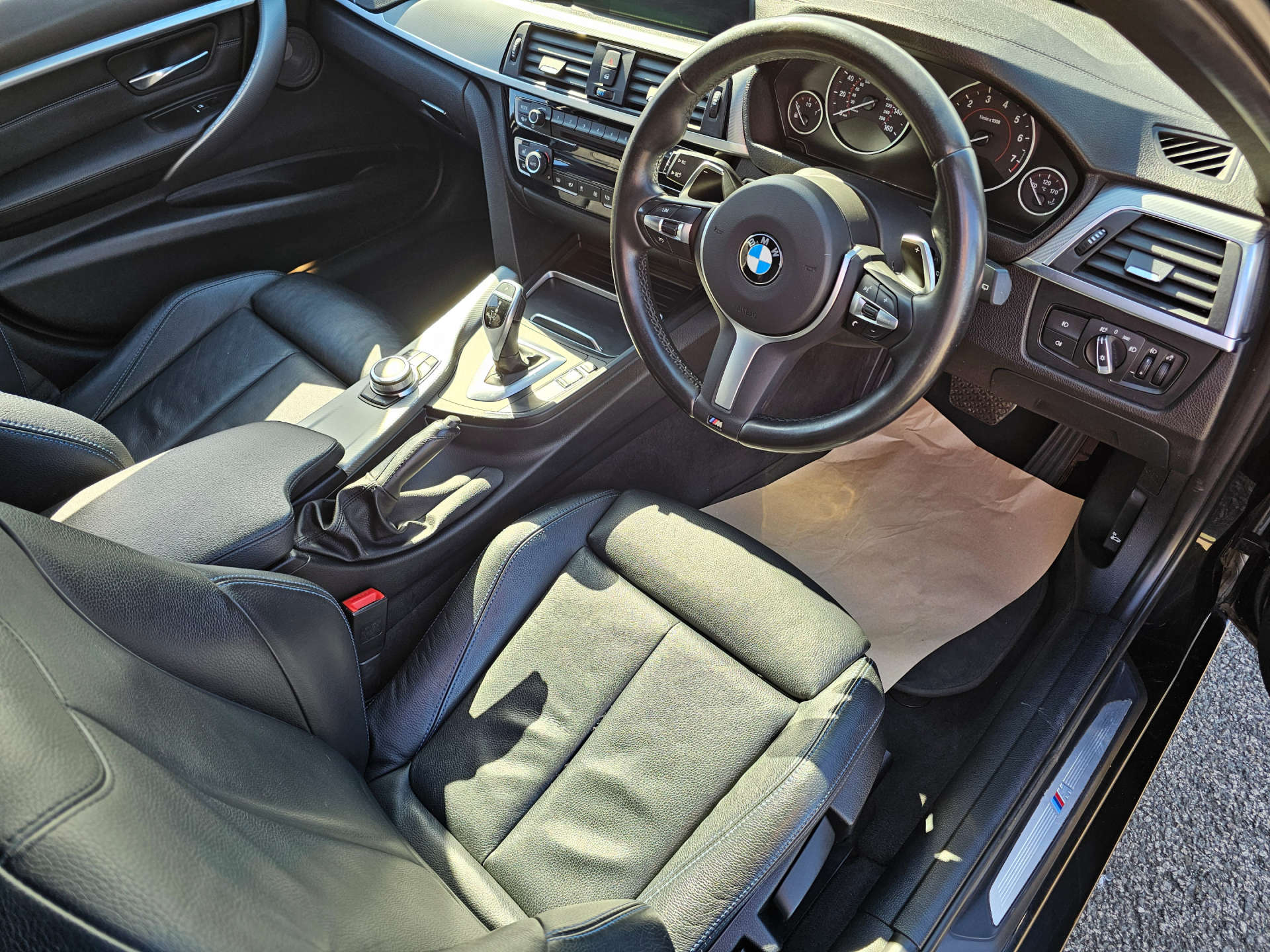 BMW 3 SERIES 2.0 320i M Sport Shadow Edition Auto 5dr #17