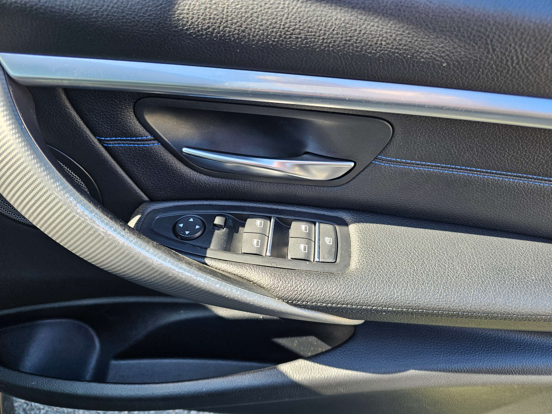 BMW 3 SERIES 2.0 320i M Sport Shadow Edition Auto 5dr #41