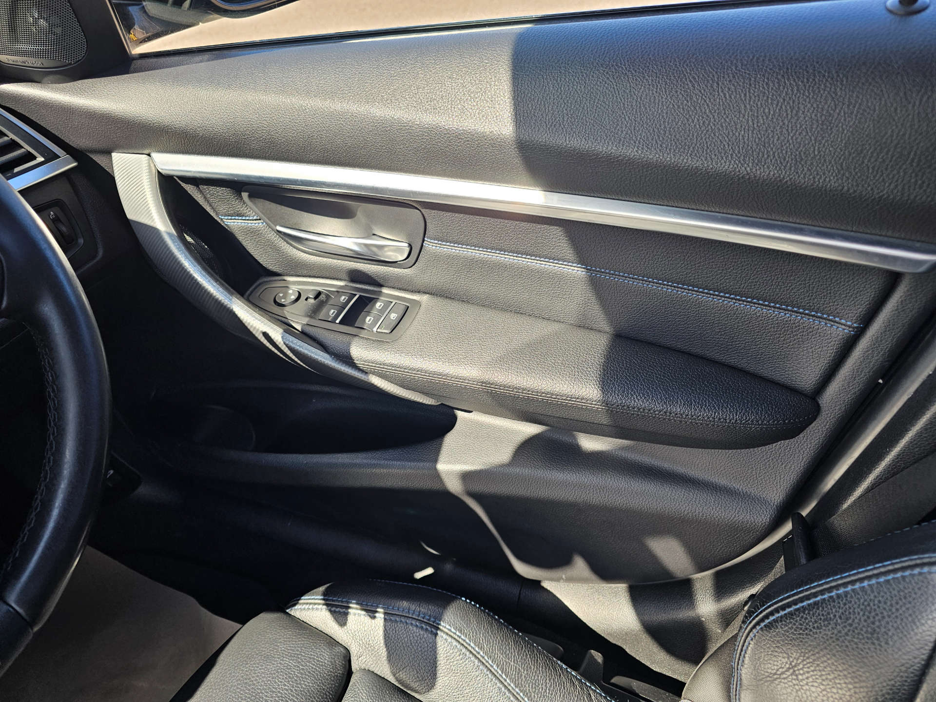 BMW 3 SERIES 2.0 320i M Sport Shadow Edition Auto 5dr #53