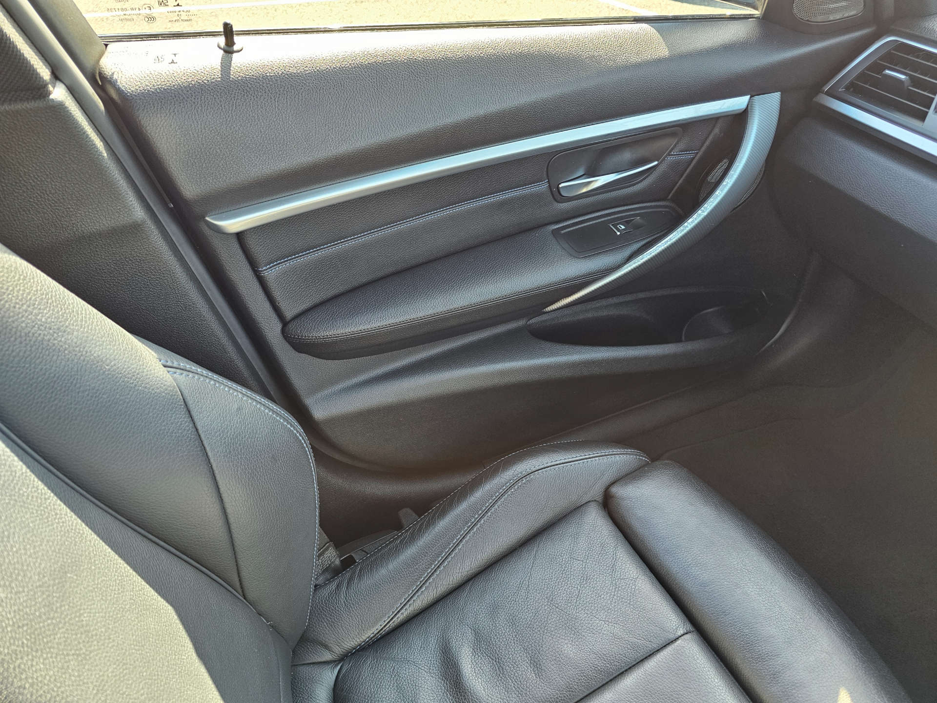 BMW 3 SERIES 2.0 320i M Sport Shadow Edition Auto 5dr #55