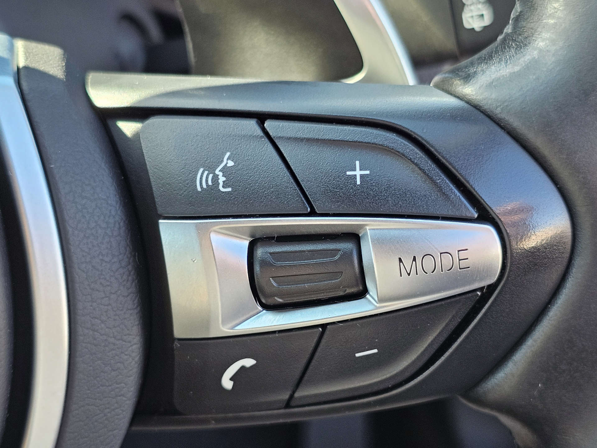 BMW 3 SERIES 2.0 320i M Sport Shadow Edition Auto 5dr #42