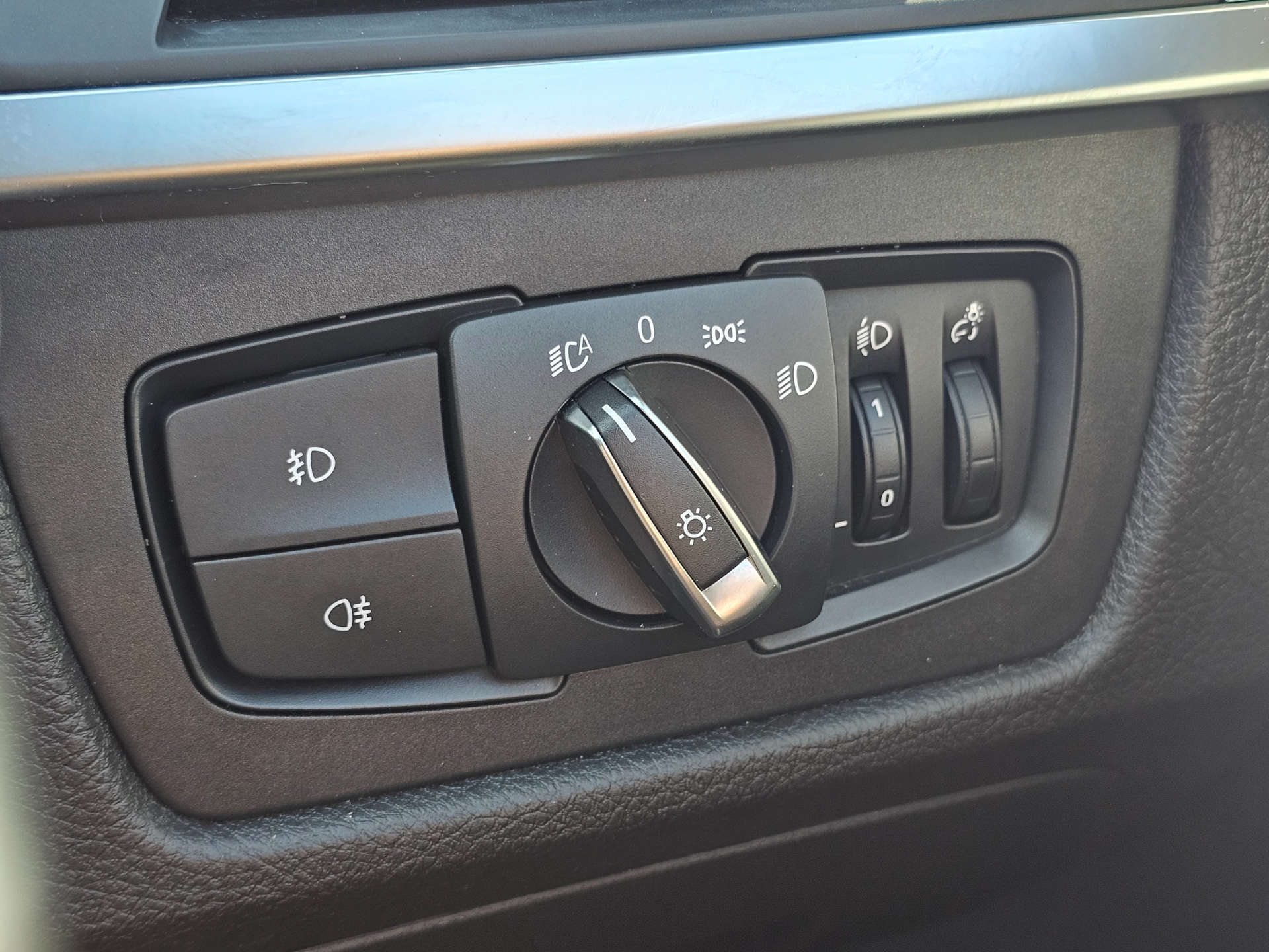 BMW 3 SERIES 2.0 320i M Sport Shadow Edition Auto 5dr #50