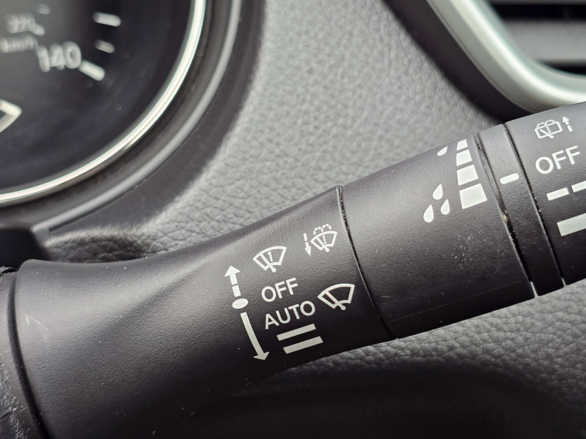 NISSAN X-TRAIL 2.0 X-Trail Tekna dCi 4x4 CVT 4WD 5dr #40