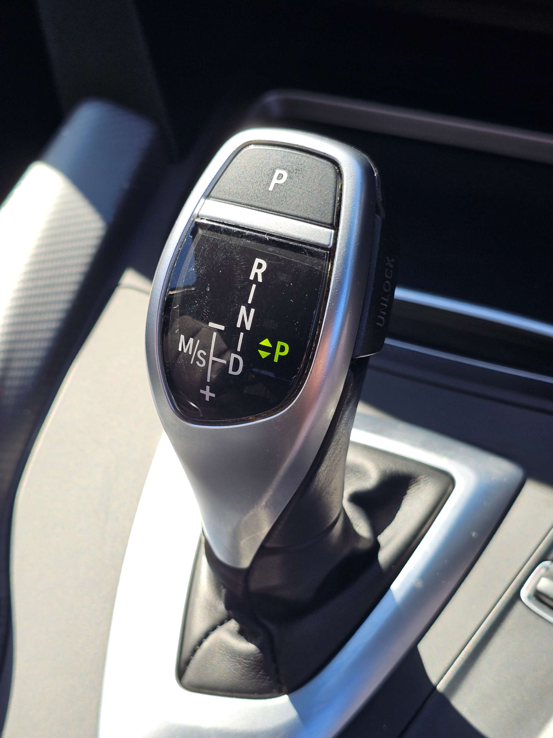 BMW 3 SERIES 2.0 320i M Sport Shadow Edition Auto 5dr #44