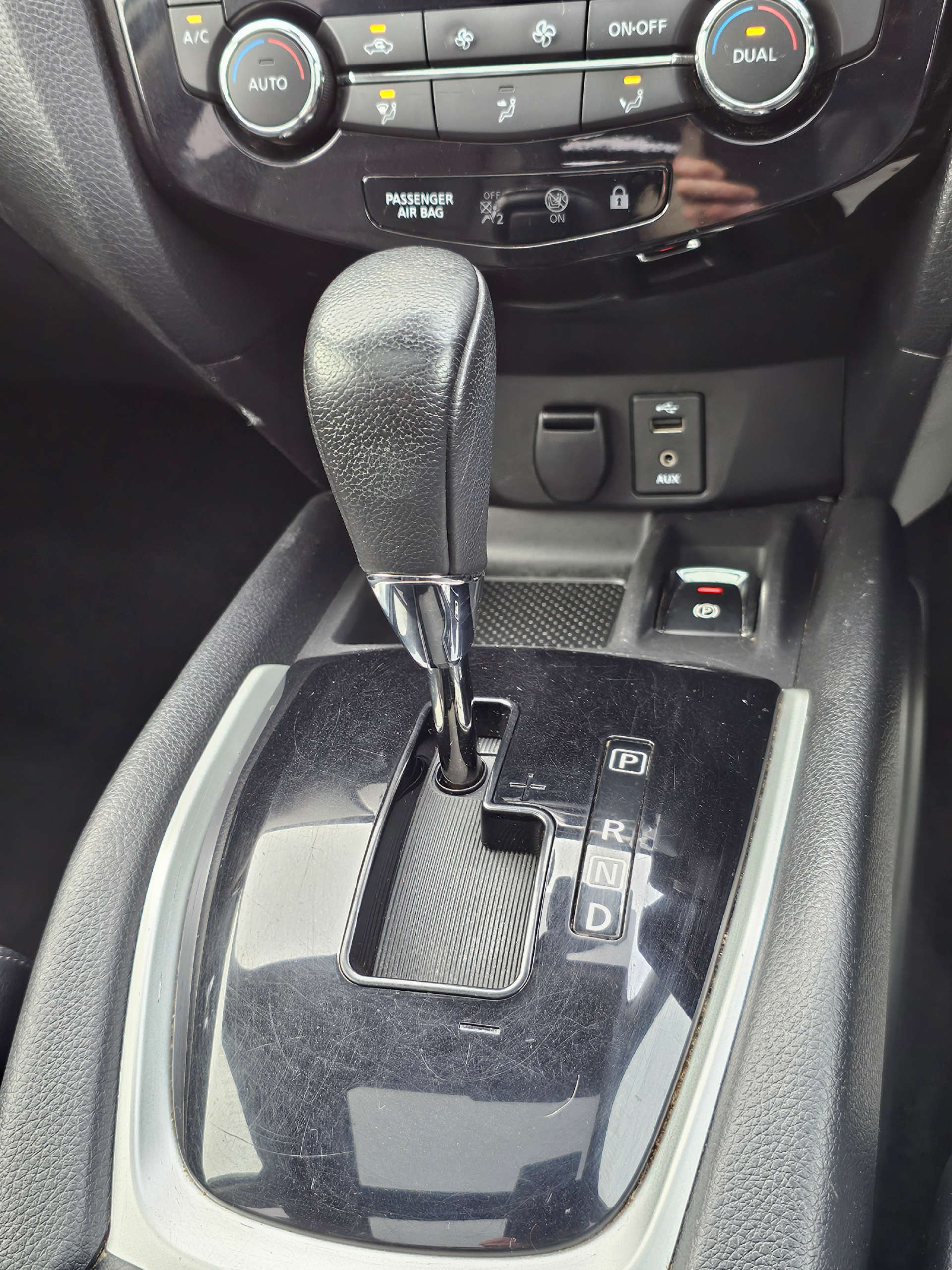 NISSAN X-TRAIL 2.0 X-Trail Tekna dCi 4x4 CVT 4WD 5dr #50