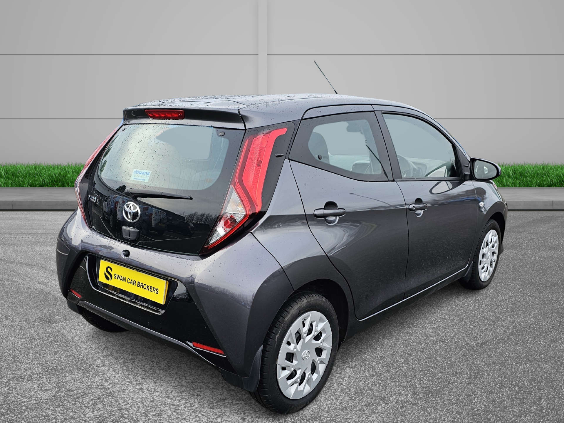 TOYOTA AYGO 1.0 Aygo X-Play TSS VVT-I 5dr #1