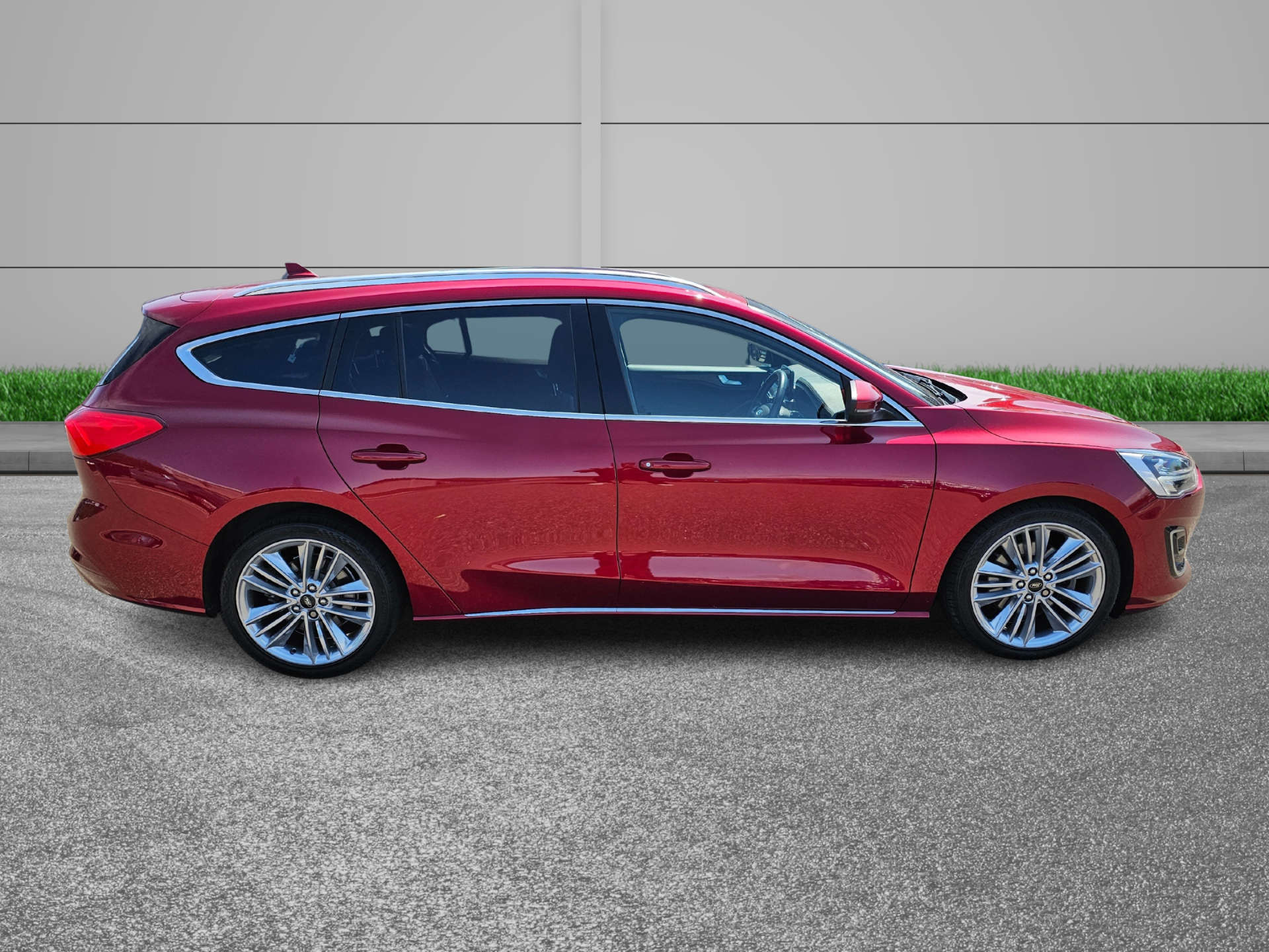 Ford Focus 1.5 Focus Vignale TDCi Auto 5dr #4