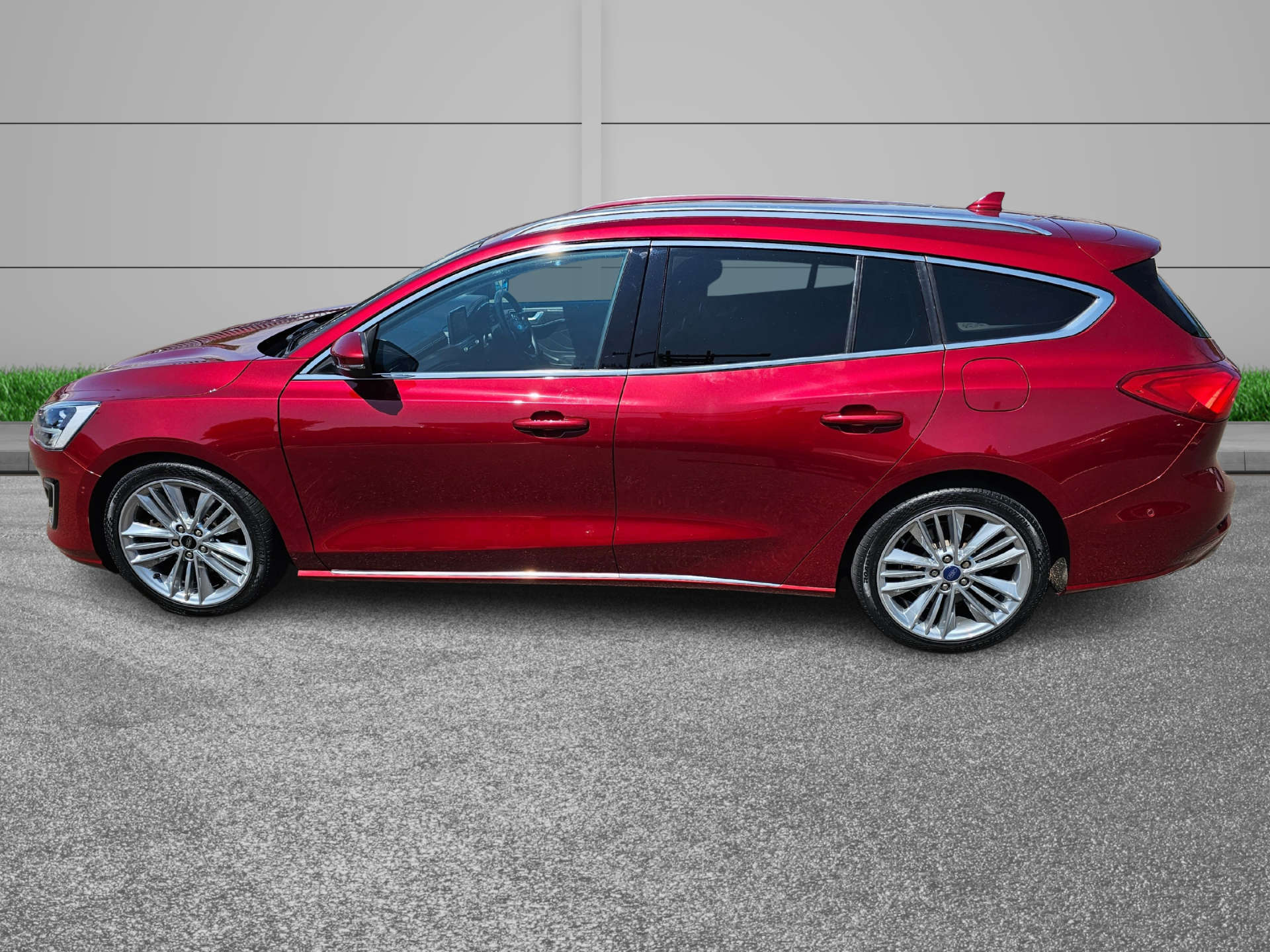 Ford Focus 1.5 Focus Vignale TDCi Auto 5dr #10