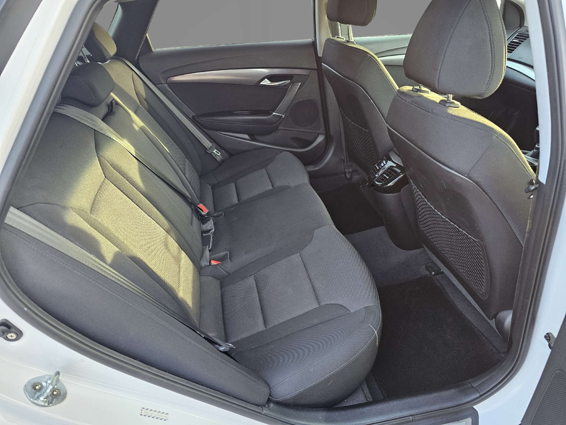 HYUNDAI I40 1.7 i40 SE Nav CRDi Blue Drive 5dr #8