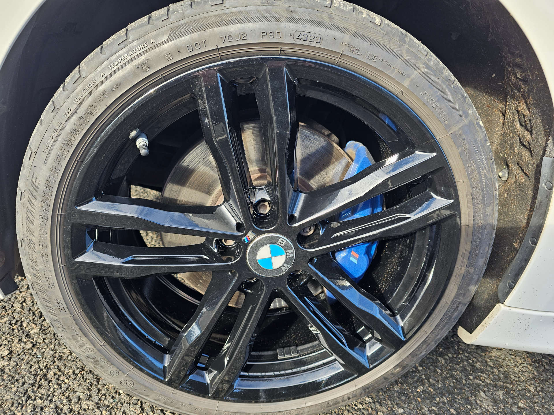 BMW 3 SERIES 2.0 320d xDrive M Sport Shadow Edition Auto 4WD 5dr #41