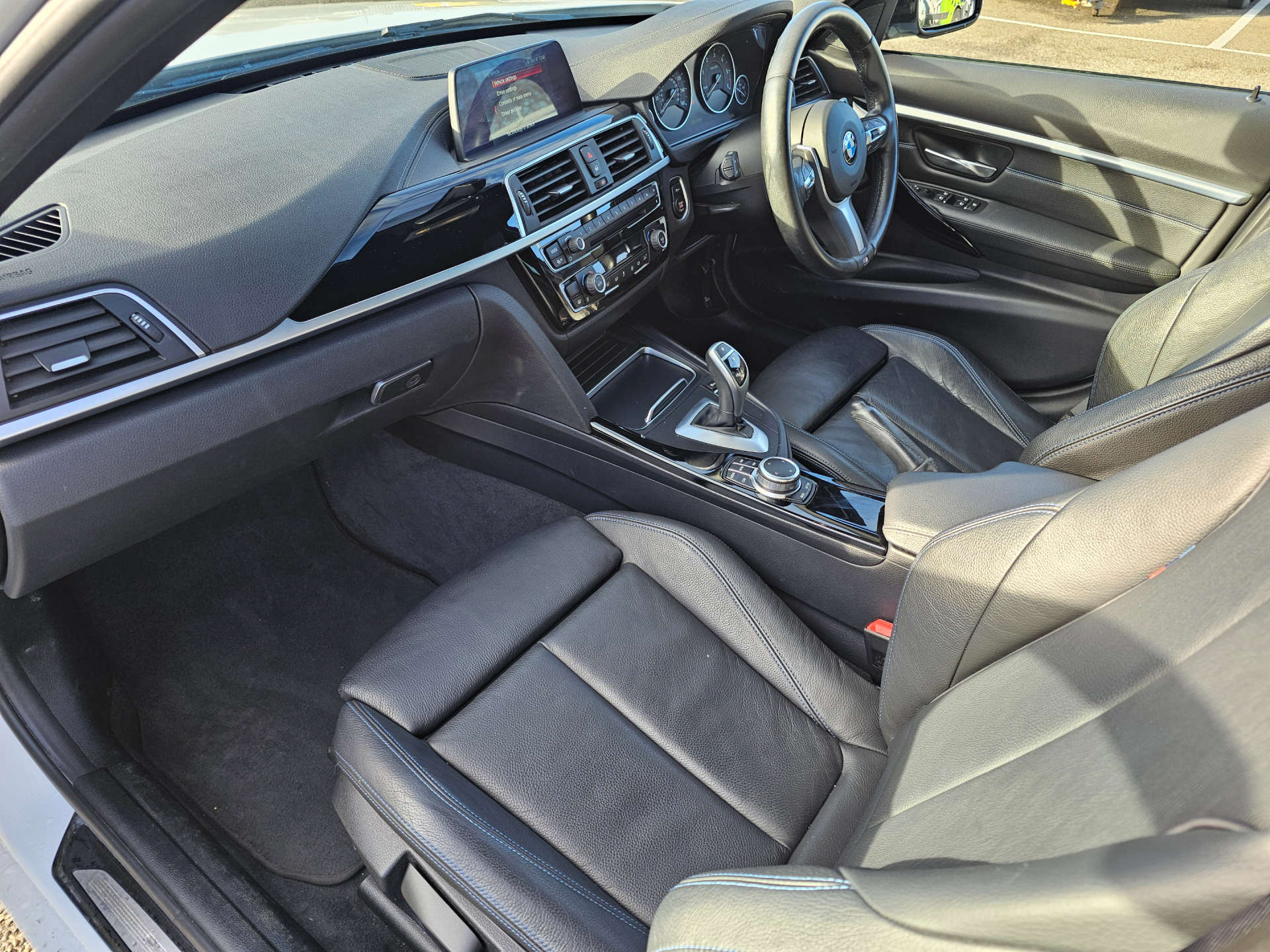 BMW 3 SERIES 2.0 320d xDrive M Sport Shadow Edition Auto 4WD 5dr #20