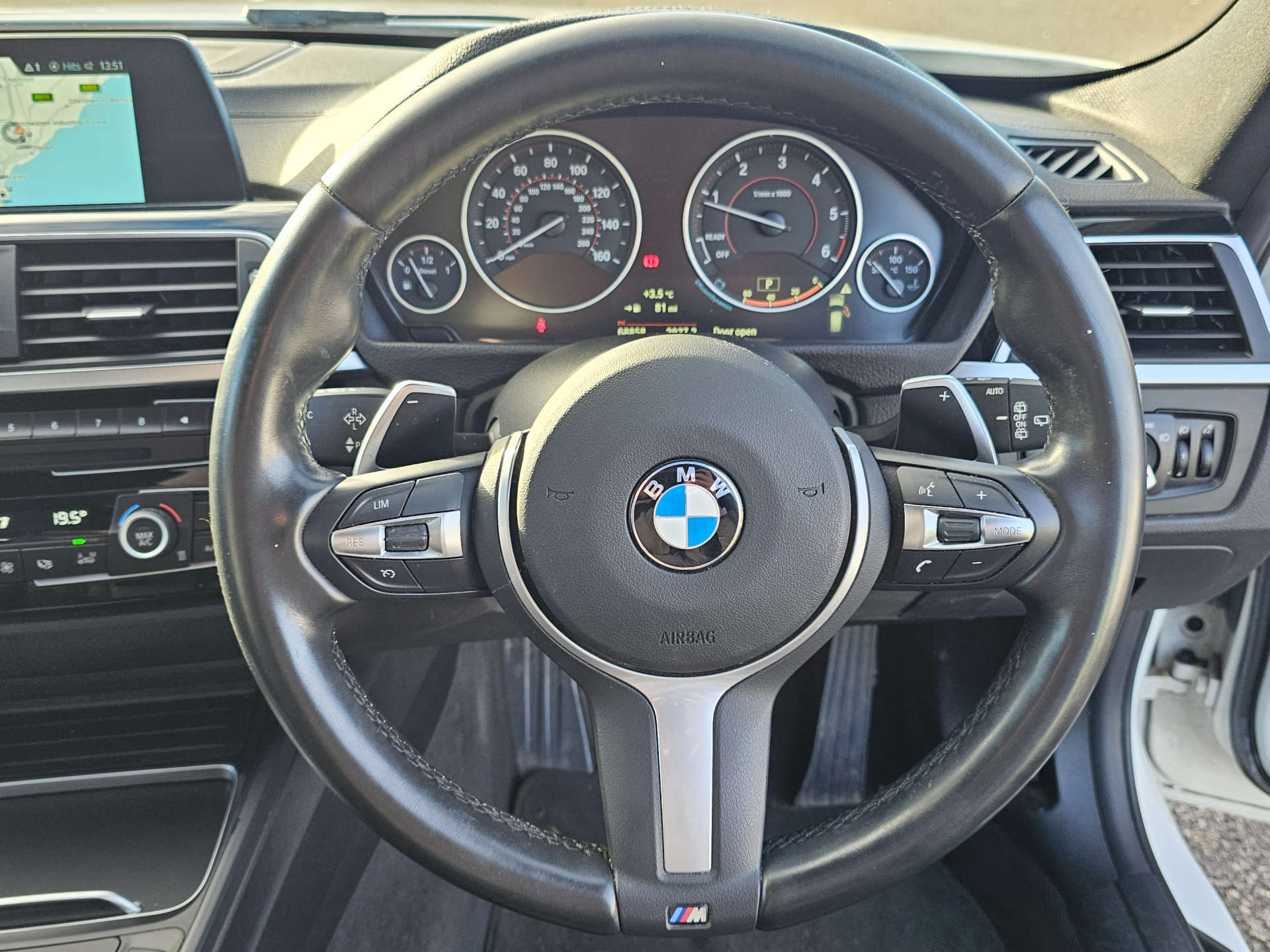 BMW 3 SERIES 2.0 320d xDrive M Sport Shadow Edition Auto 4WD 5dr #29