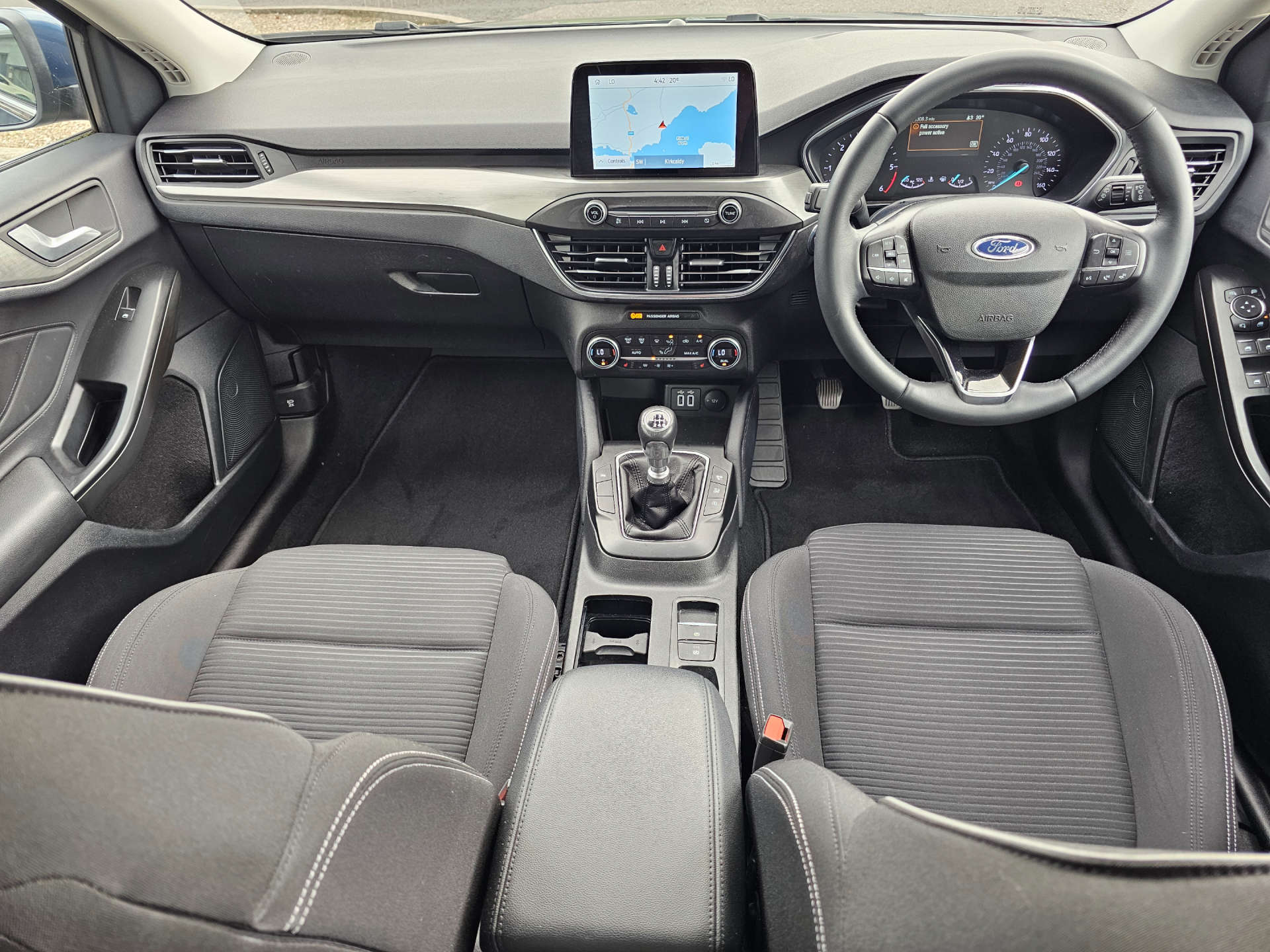 Ford Focus 1.5 Focus Titanium TDCI 5dr #14