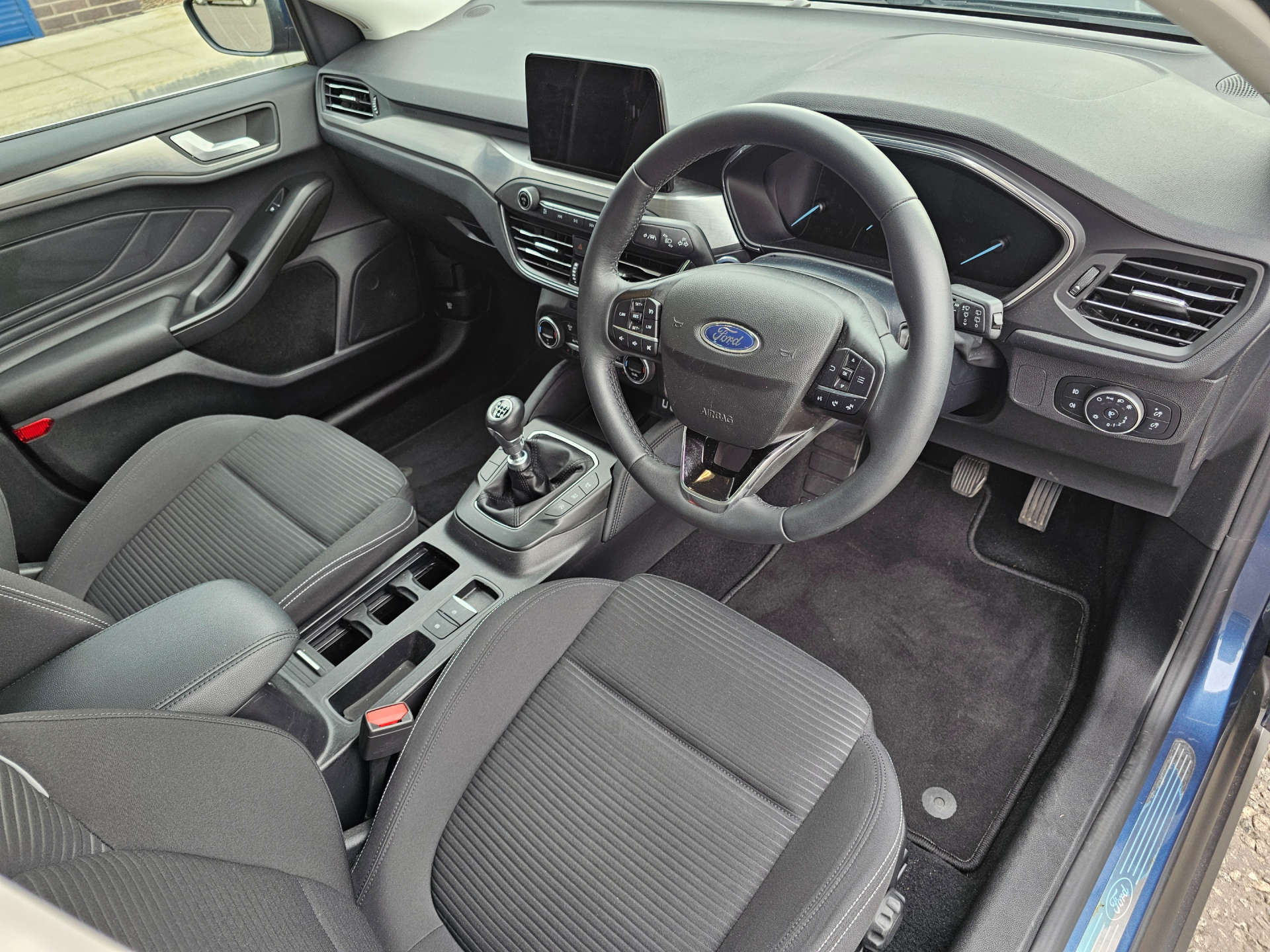 Ford Focus 1.5 Focus Titanium TDCI 5dr #16