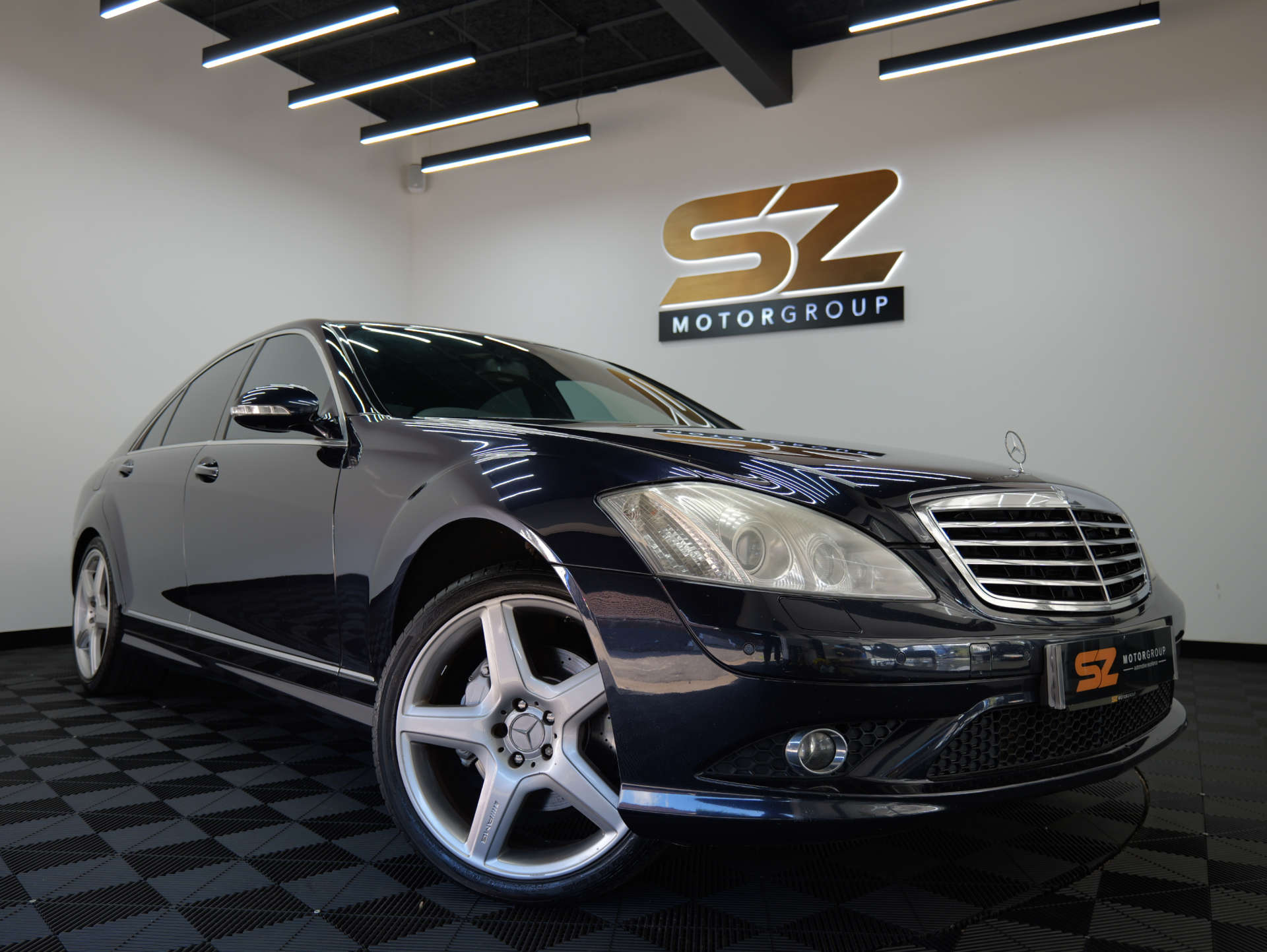 Black 2007 Mercedes-Benz S-Class Saloon Rear-wheel drive Automatic