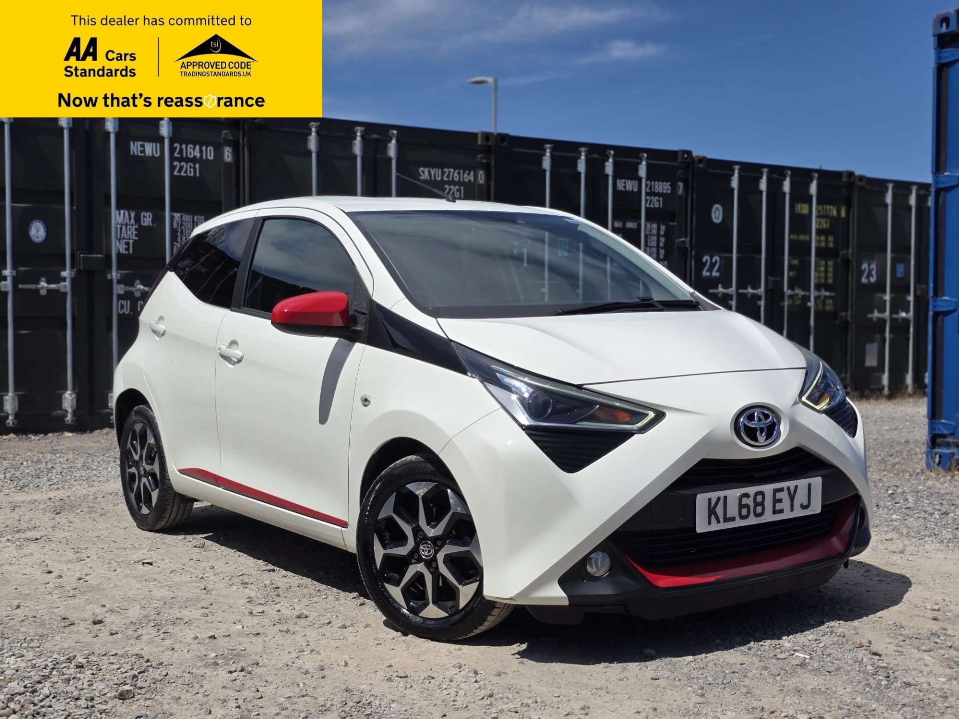 1.0 VVT-i x-trend Funroof 5dr Petrol x-shift Euro 6 (71 ps)