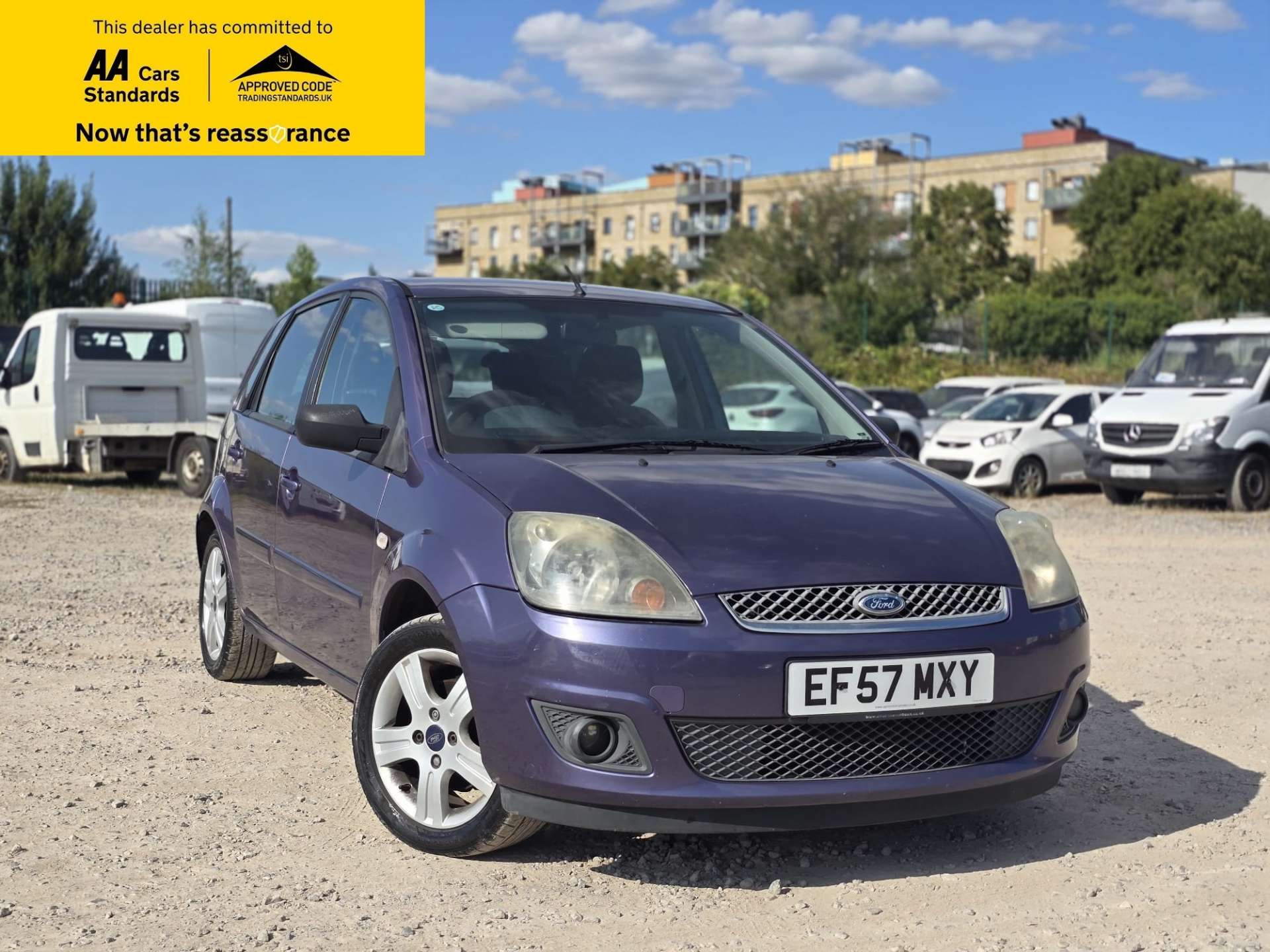 1.25 Zetec Climate Hatchback 5dr Petrol Manual (142 g/km, 74 bhp)