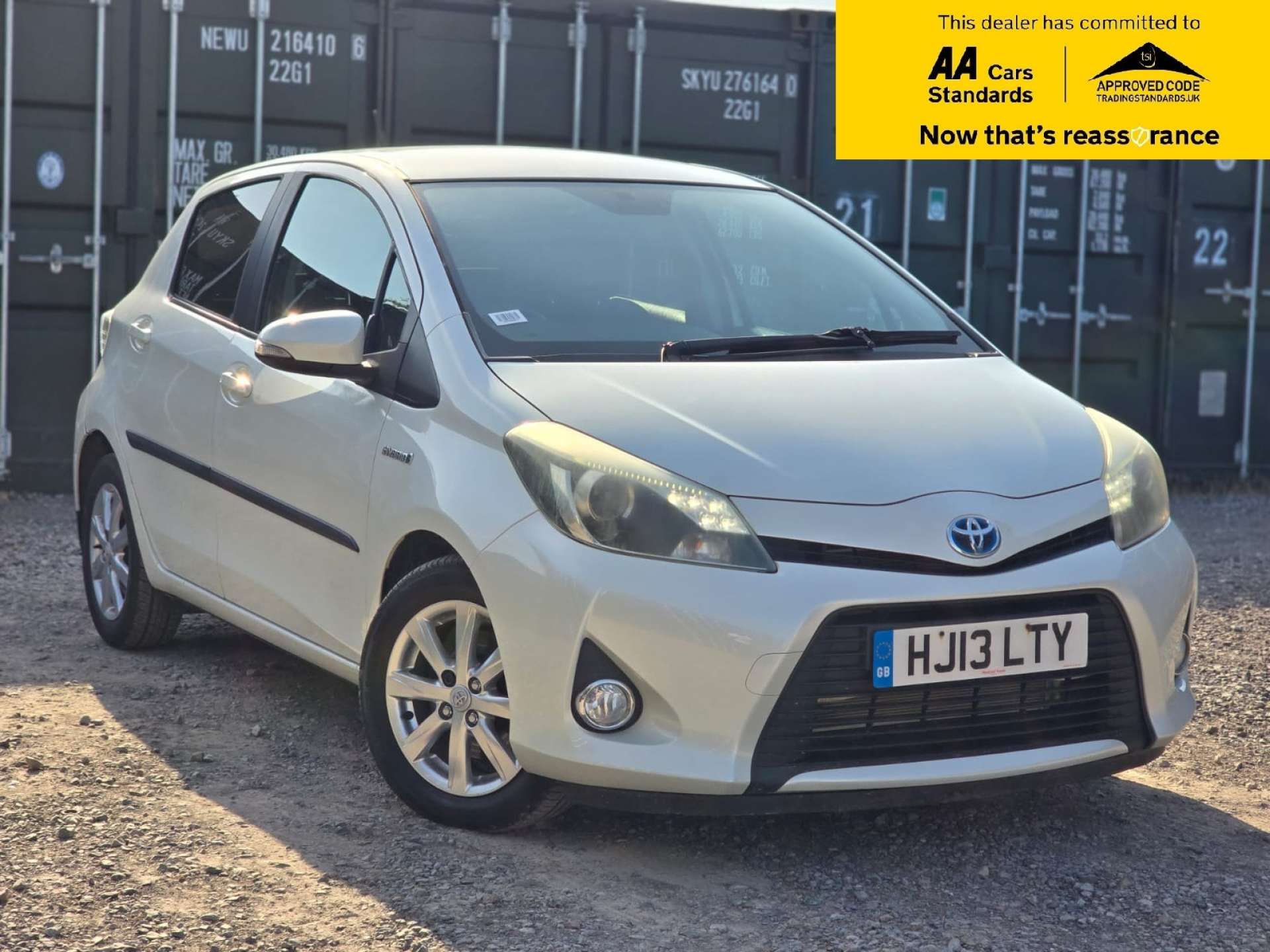 1.5 VVT-h T4 Hatchback 5dr Petrol Hybrid CVT Euro 5 (101 ps)