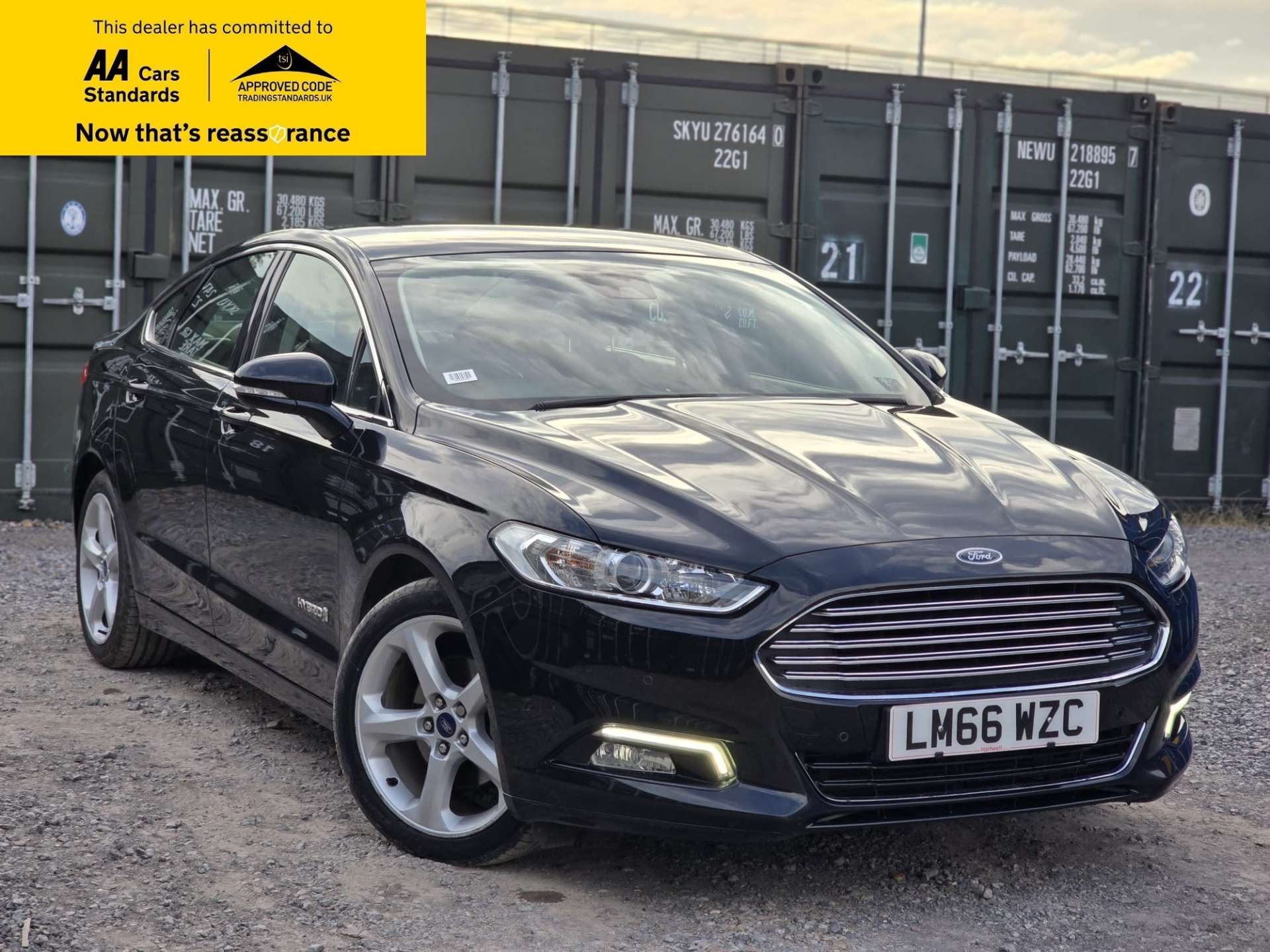 2.0 TiVCT Titanium Saloon 4dr Petrol Hybrid CVT Euro 6 (s/s) (187 ps)