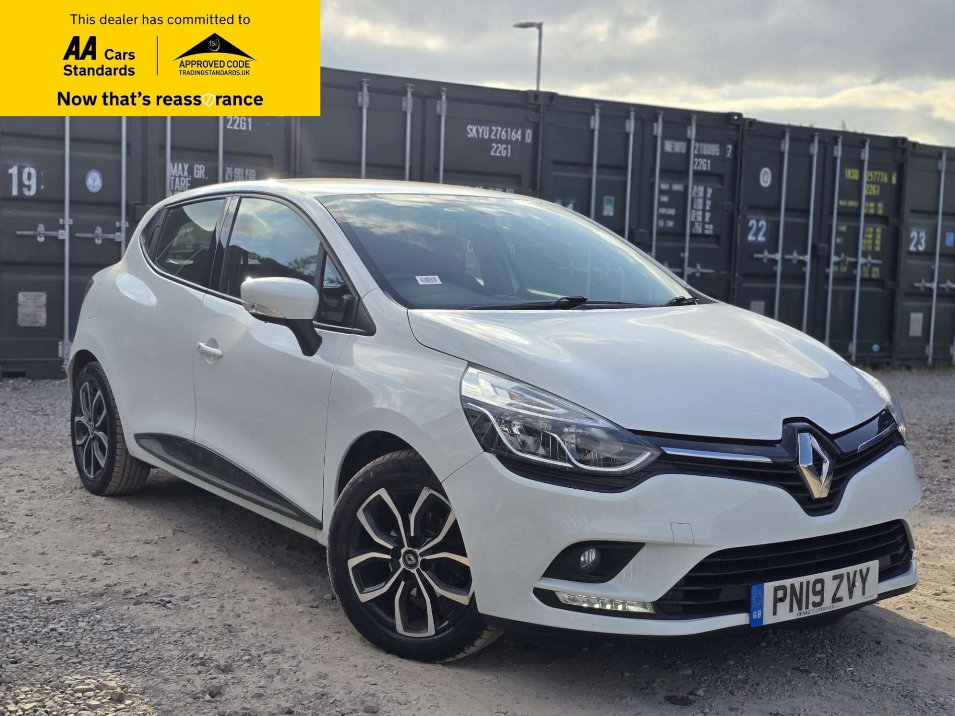0.9 TCe Play Hatchback 5dr Petrol Manual Euro 6 (s/s) (75 ps)