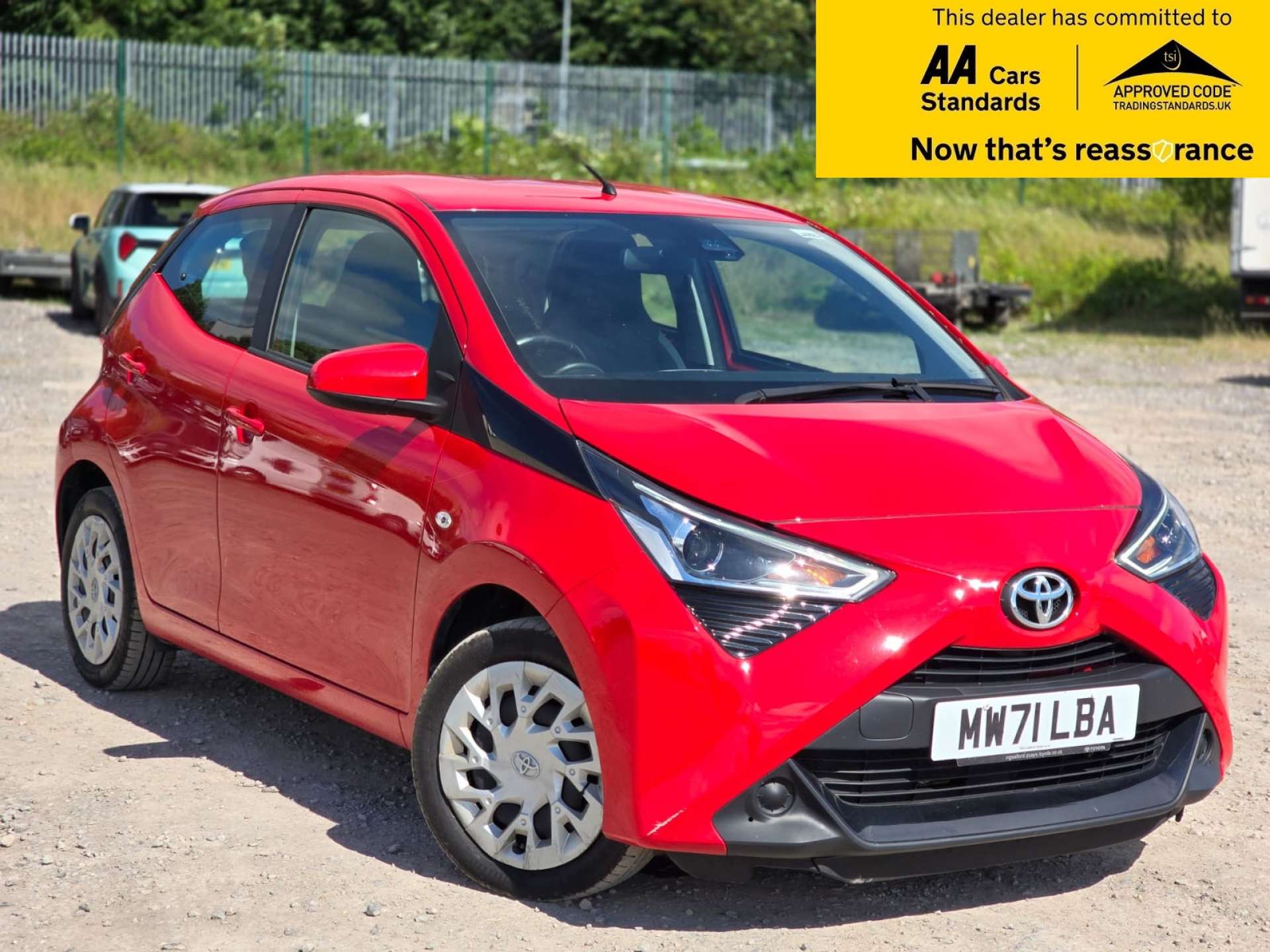 1.0 VVT-i x-play Hatchback 5dr Petrol x-shift Euro 6 (Safety Sense) (71 ps)