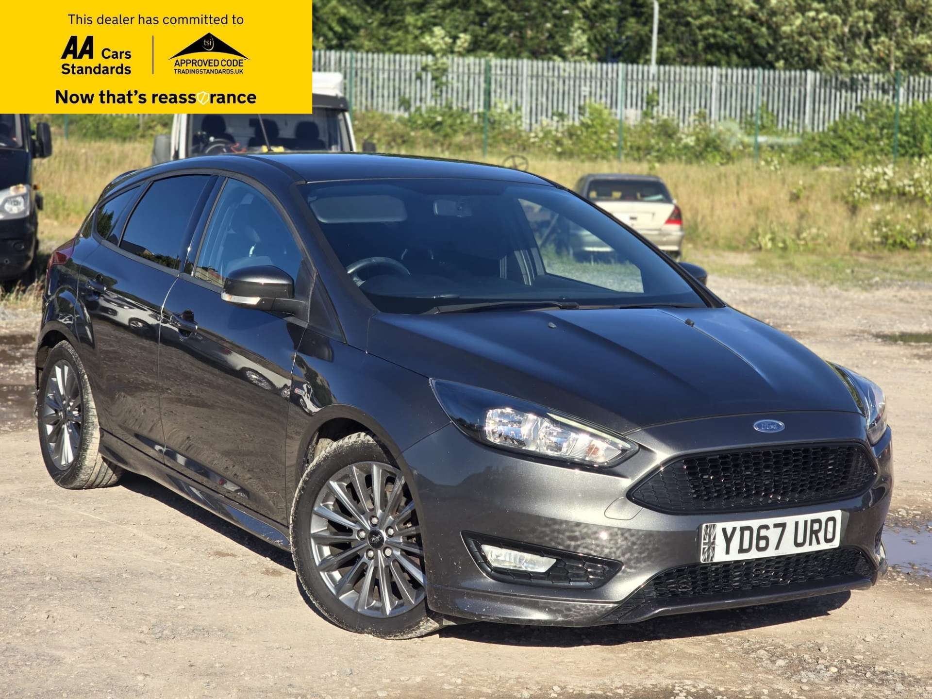 Grey 2018 Ford Focus 1.0 Ecoboost 125 St-line Navigation 5dr Auto Estate Front-wheel drive Automatic