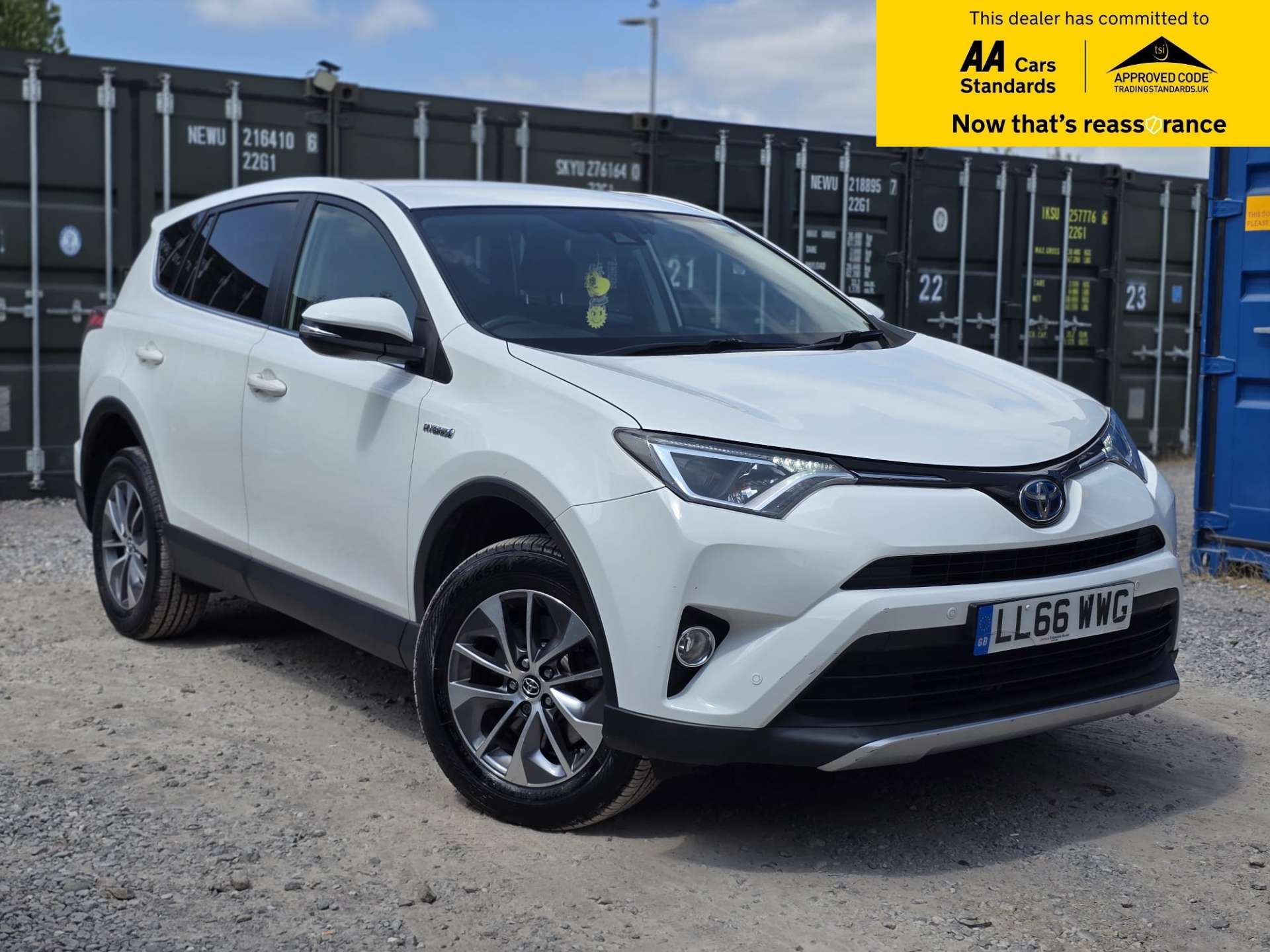 2.5 VVT-h Business Edition Plus SUV 5dr Petrol Hybrid CVT Euro 6 (s/s) (Safety Sense, Nav) (197 ps)