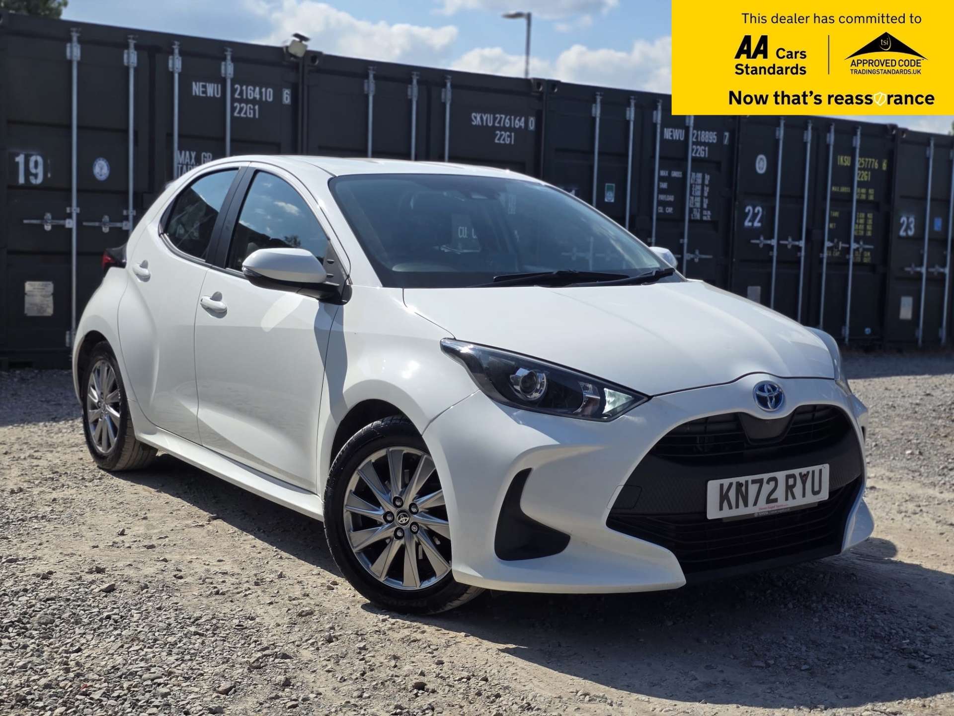 1.5 VVT-h Icon Hatchback 5dr Petrol Hybrid E-CVT Euro 6 (s/s) (116 ps)