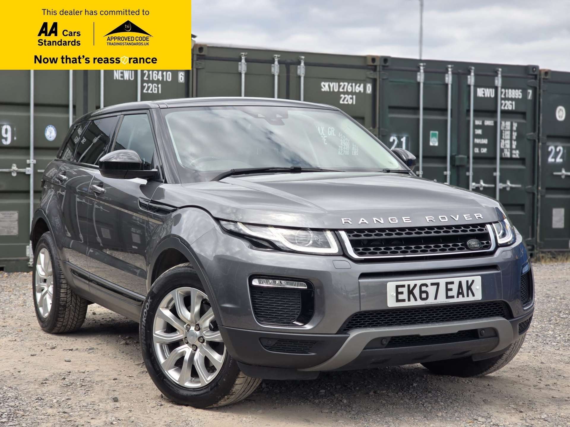 2.0 TD4 SE Tech SUV 5dr Diesel Auto 4WD Euro 6 (s/s) (180 ps)