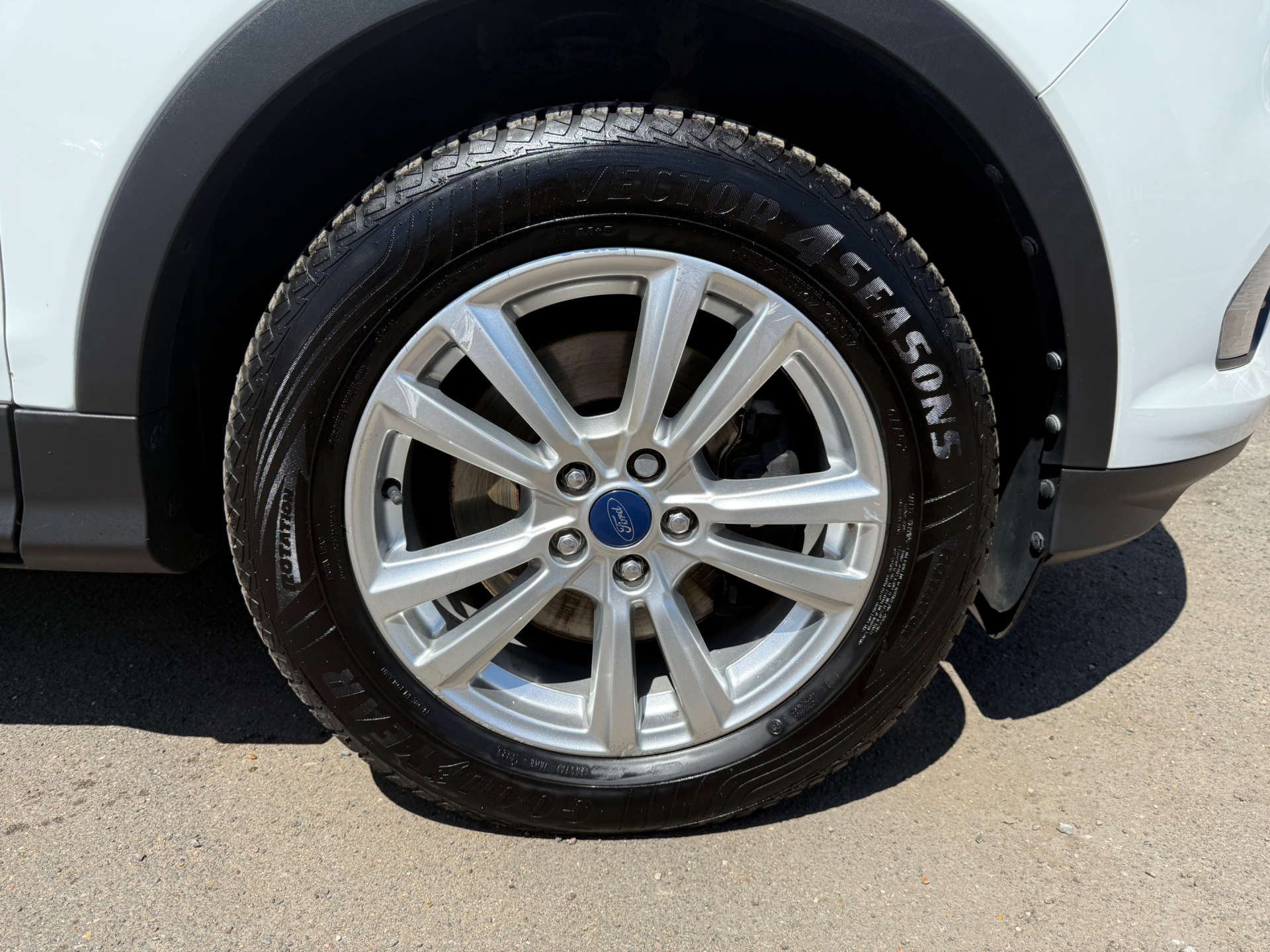 Ford KUGA 1.5 Kuga Zetec TDCI 5dr #17