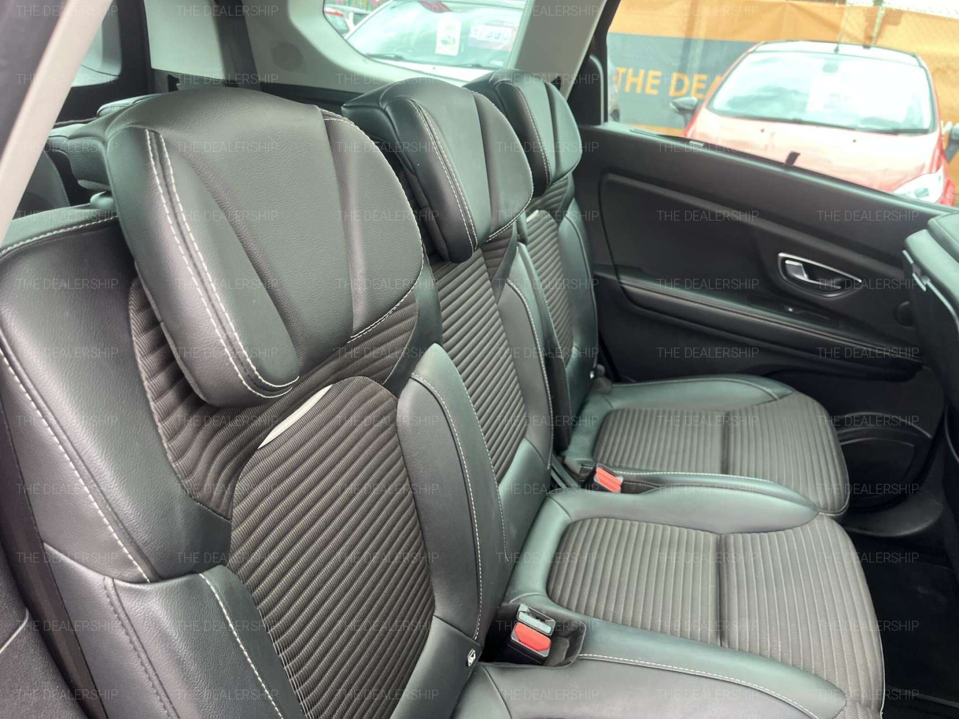 RENAULT Grand Scenic 1.2 TCe Dynamique S Nav MPV 5dr Petrol Manual Euro 6 (s/s) (130 ps) #23