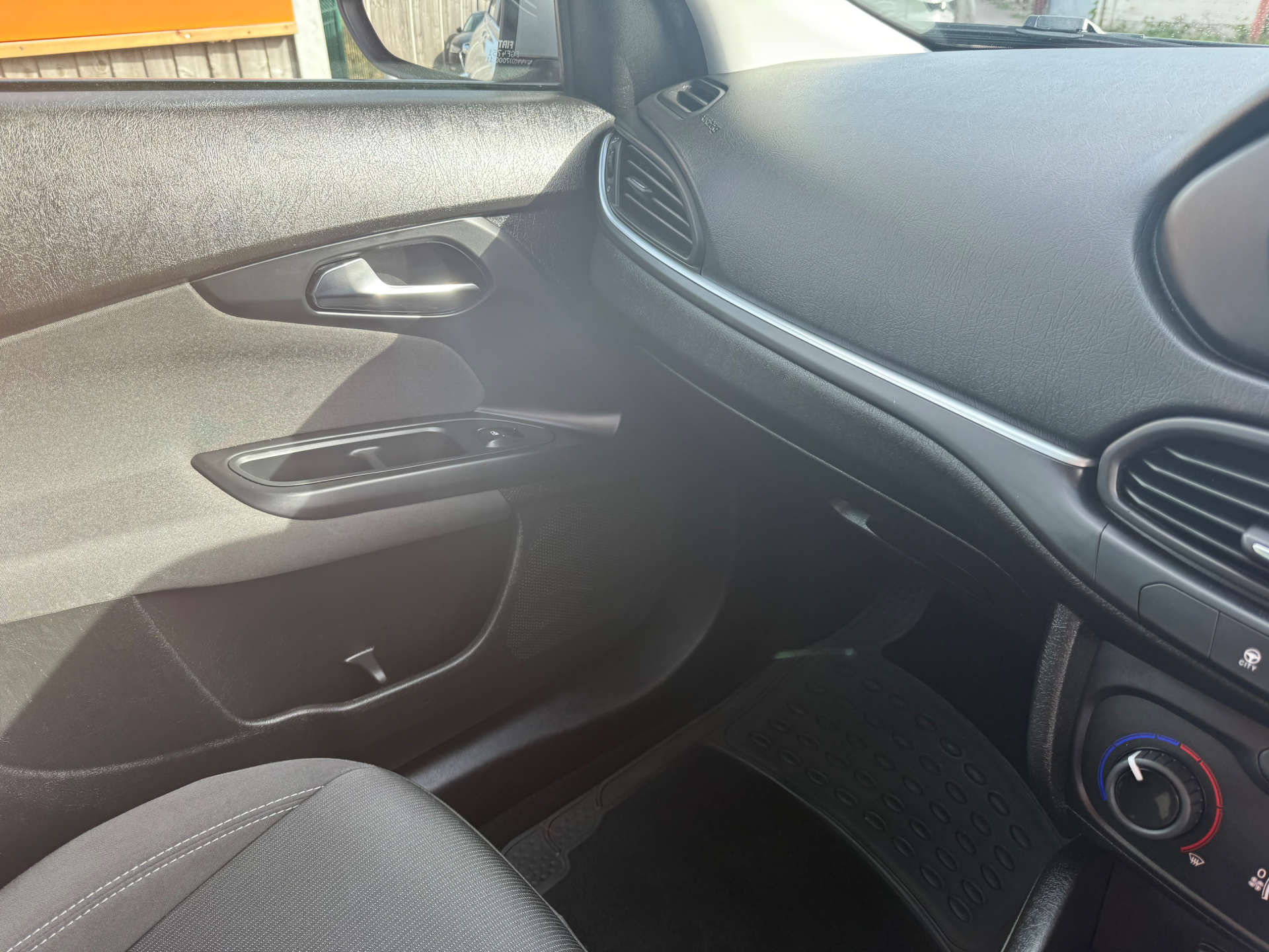 FIAT TIPO 1.4 Tipo Easy+ 5dr #18