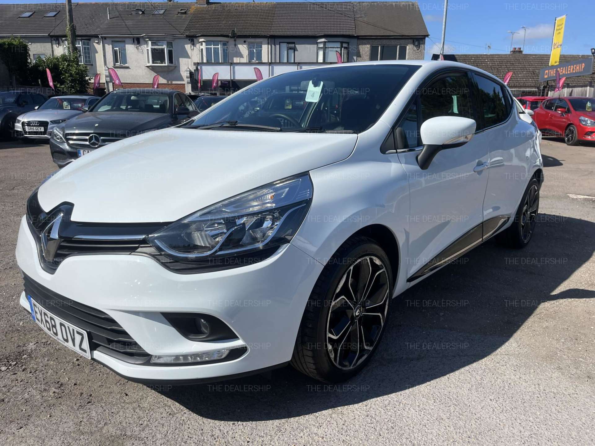 RENAULT CLIO 0.9 Clio Iconic TCe 5dr