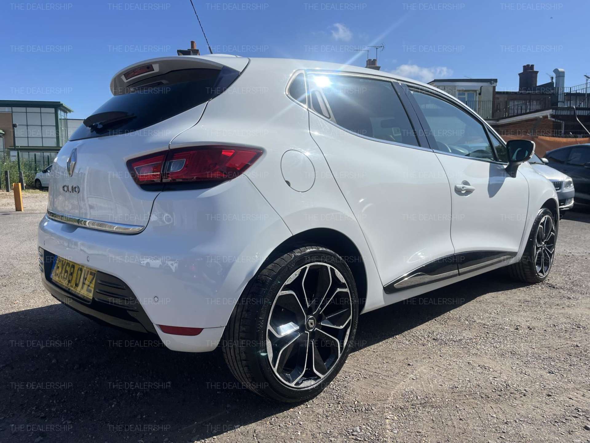 RENAULT CLIO 0.9 Clio Iconic TCe 5dr