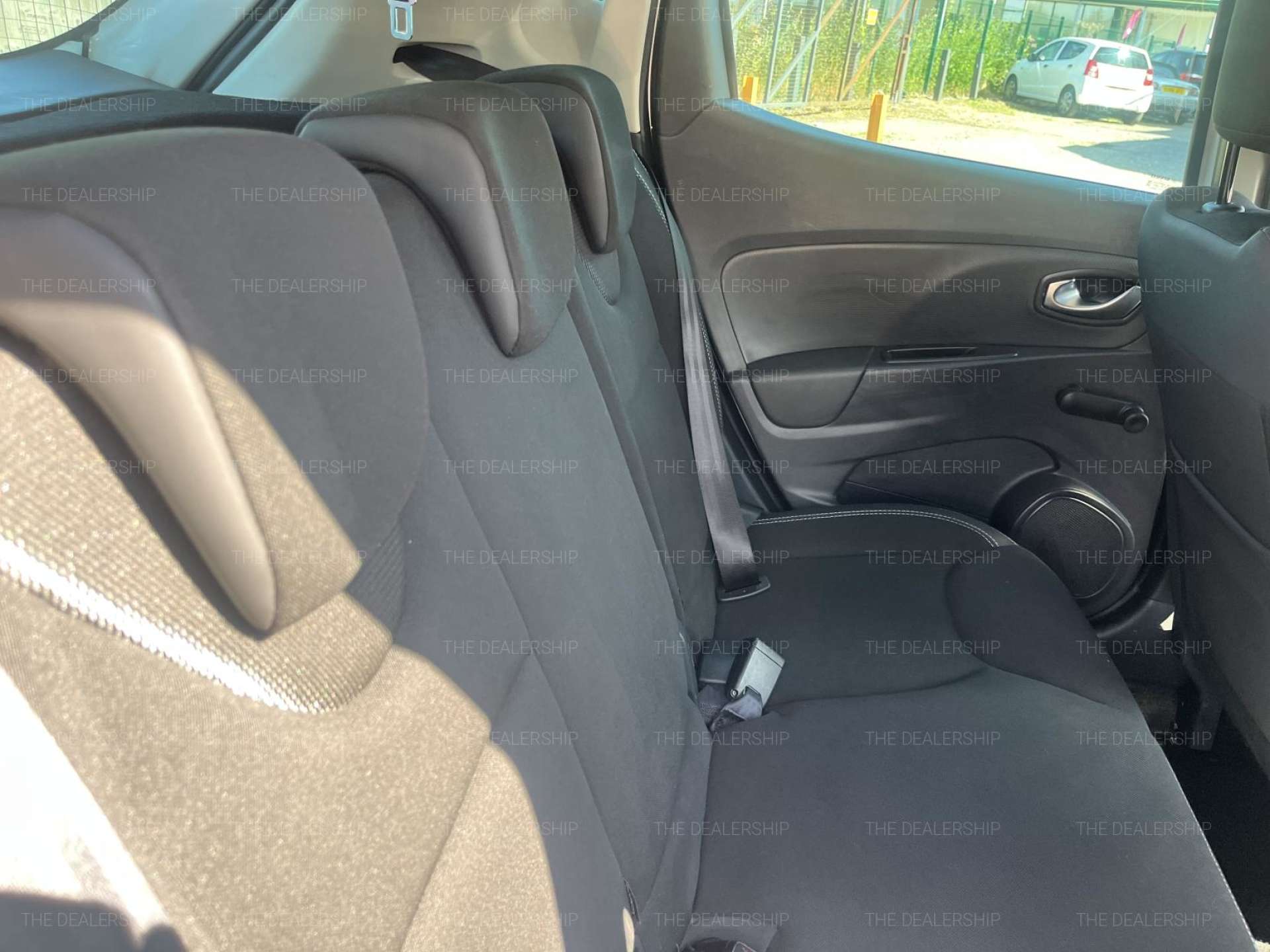 RENAULT CLIO 0.9 Clio Iconic TCe 5dr #17