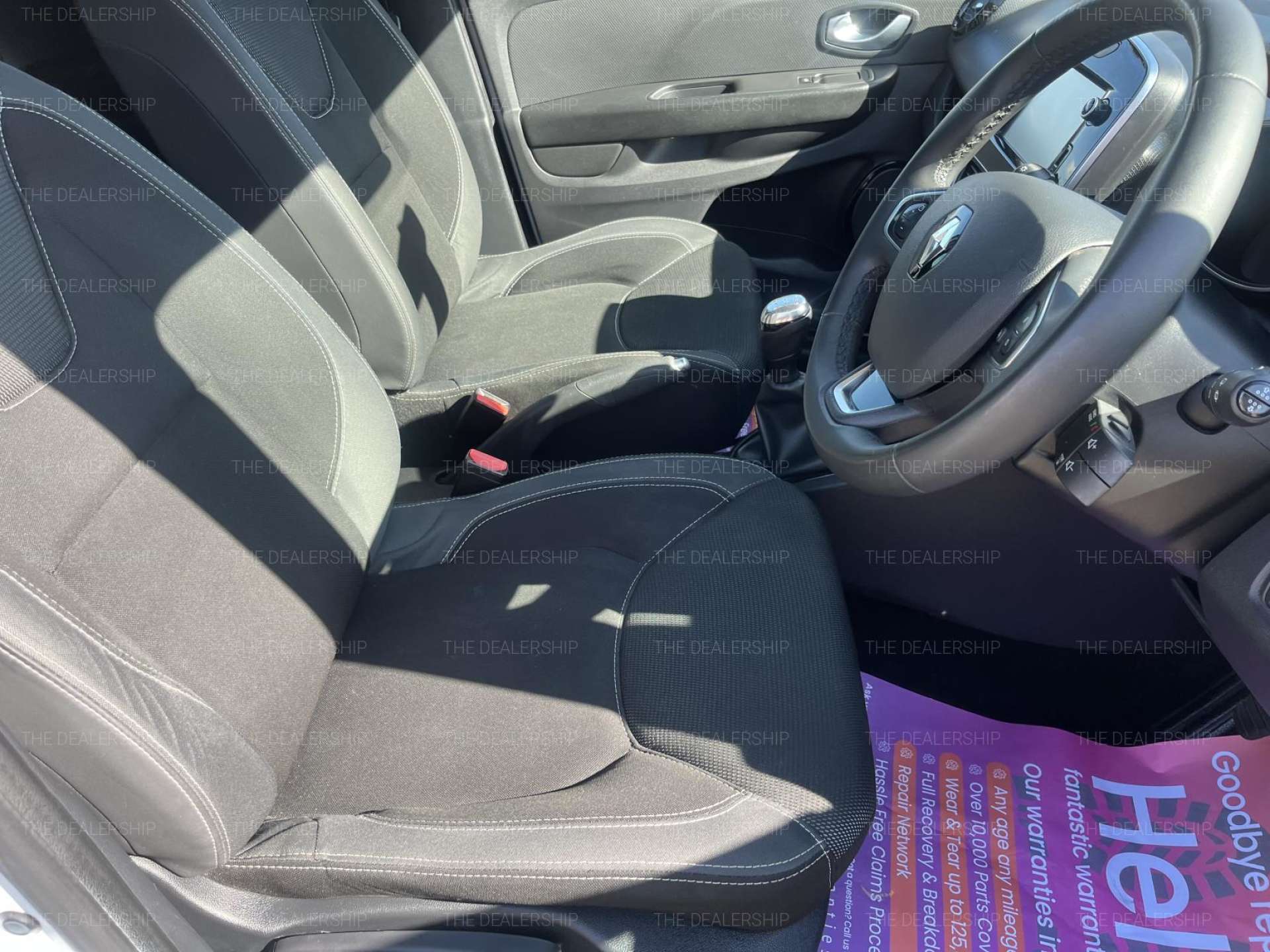 RENAULT CLIO 0.9 Clio Iconic TCe 5dr #24