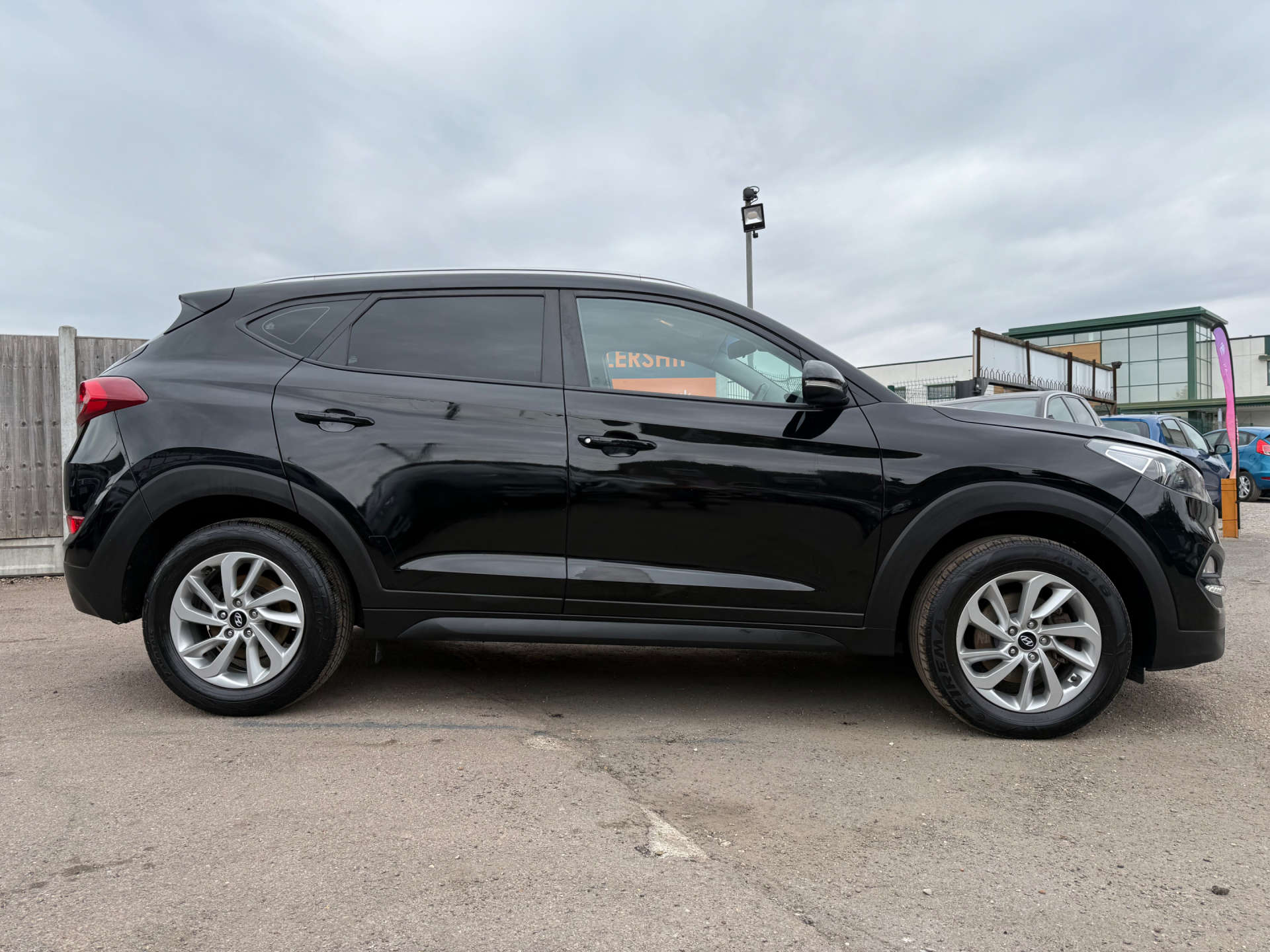 Hyundai TUCSON 1.6 Tucson SE Nav Blue Drive 2WD GDi 5dr #15