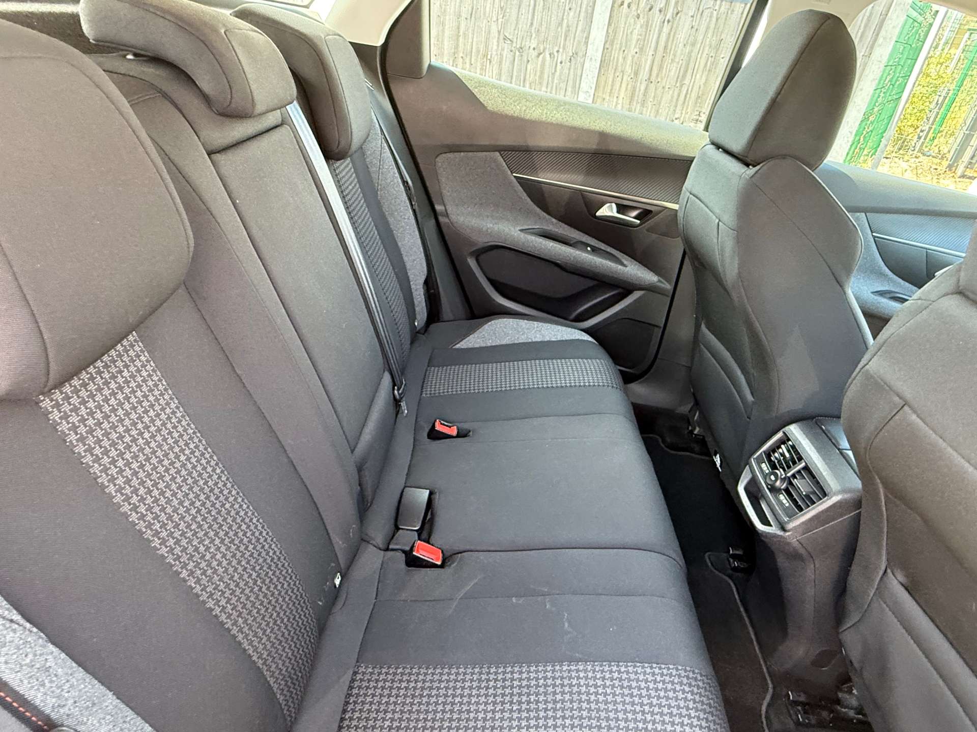 Peugeot 3008 1.2 3008 Active S/S 5dr #29