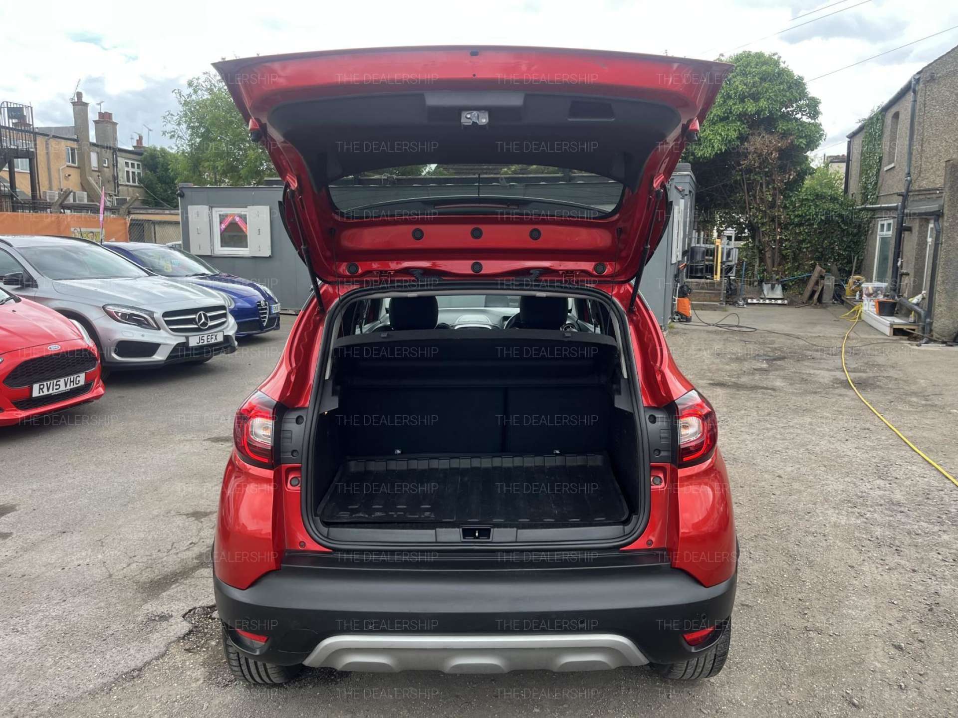 RENAULT Captur 0.9 TCe ENERGY Signature X Nav SUV 5dr Petrol Manual Euro 6 (s/s) (90 ps)