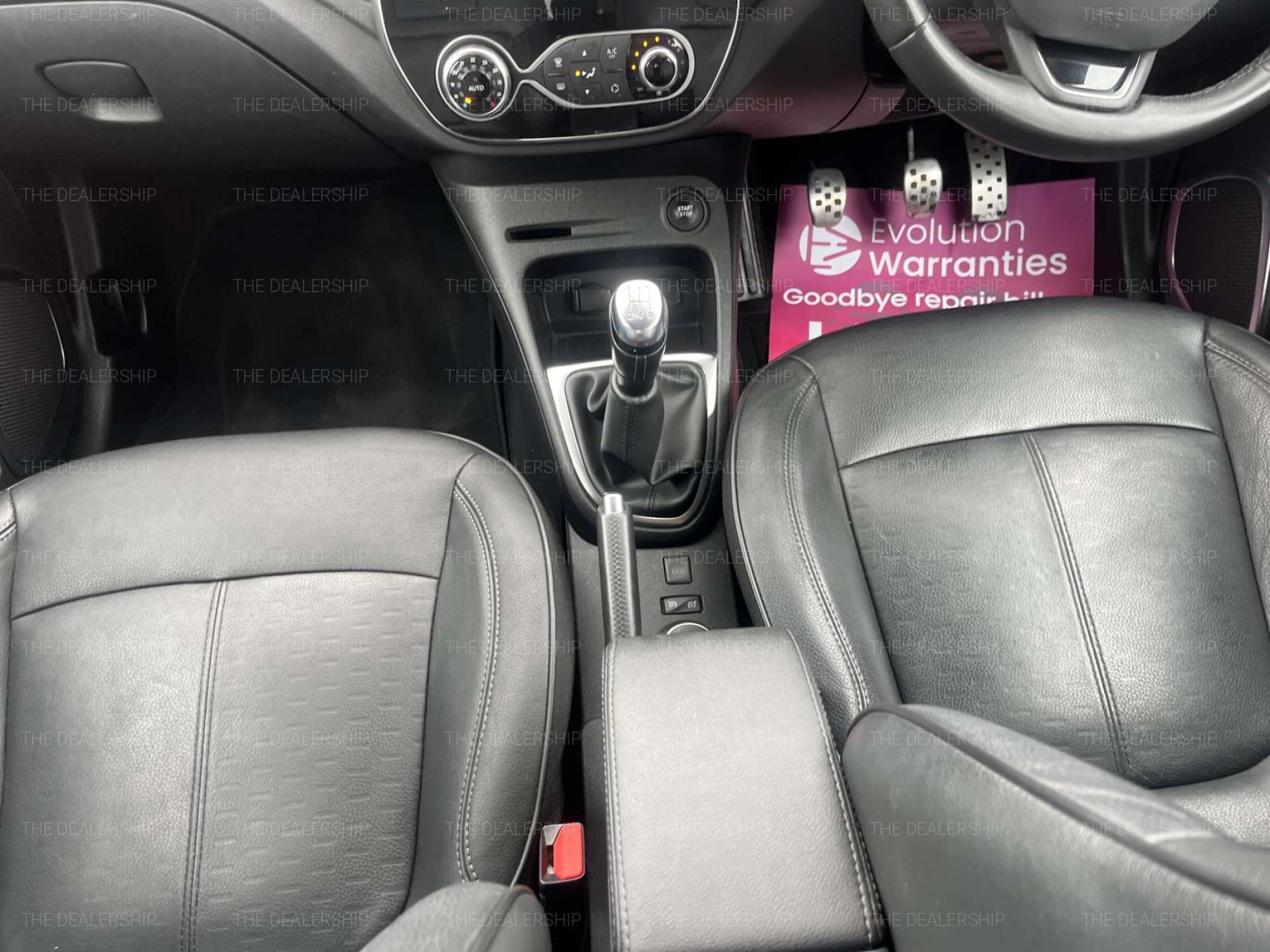 RENAULT Captur 0.9 TCe ENERGY Signature X Nav SUV 5dr Petrol Manual Euro 6 (s/s) (90 ps) #13